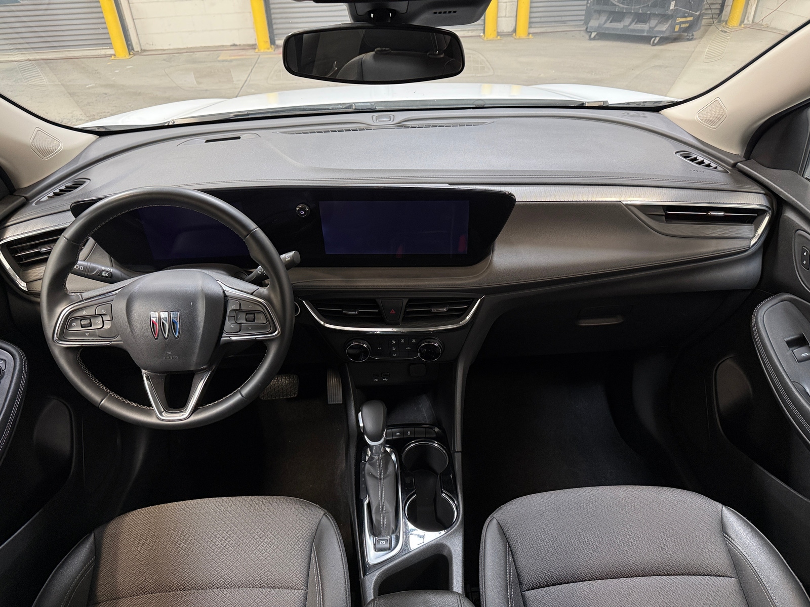 Thumbnail: 2025 Buick Encore GX - 3