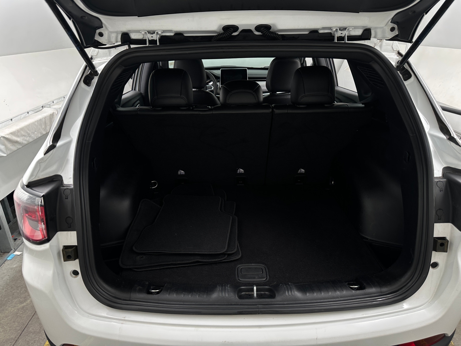 Thumbnail: 2024 Jeep Compass - 7