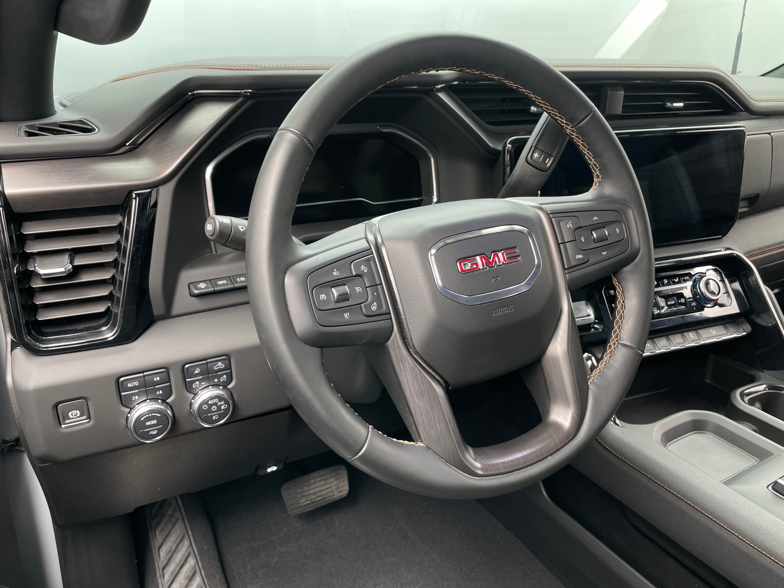 Thumbnail: 2025 GMC Sierra 3500 - 4