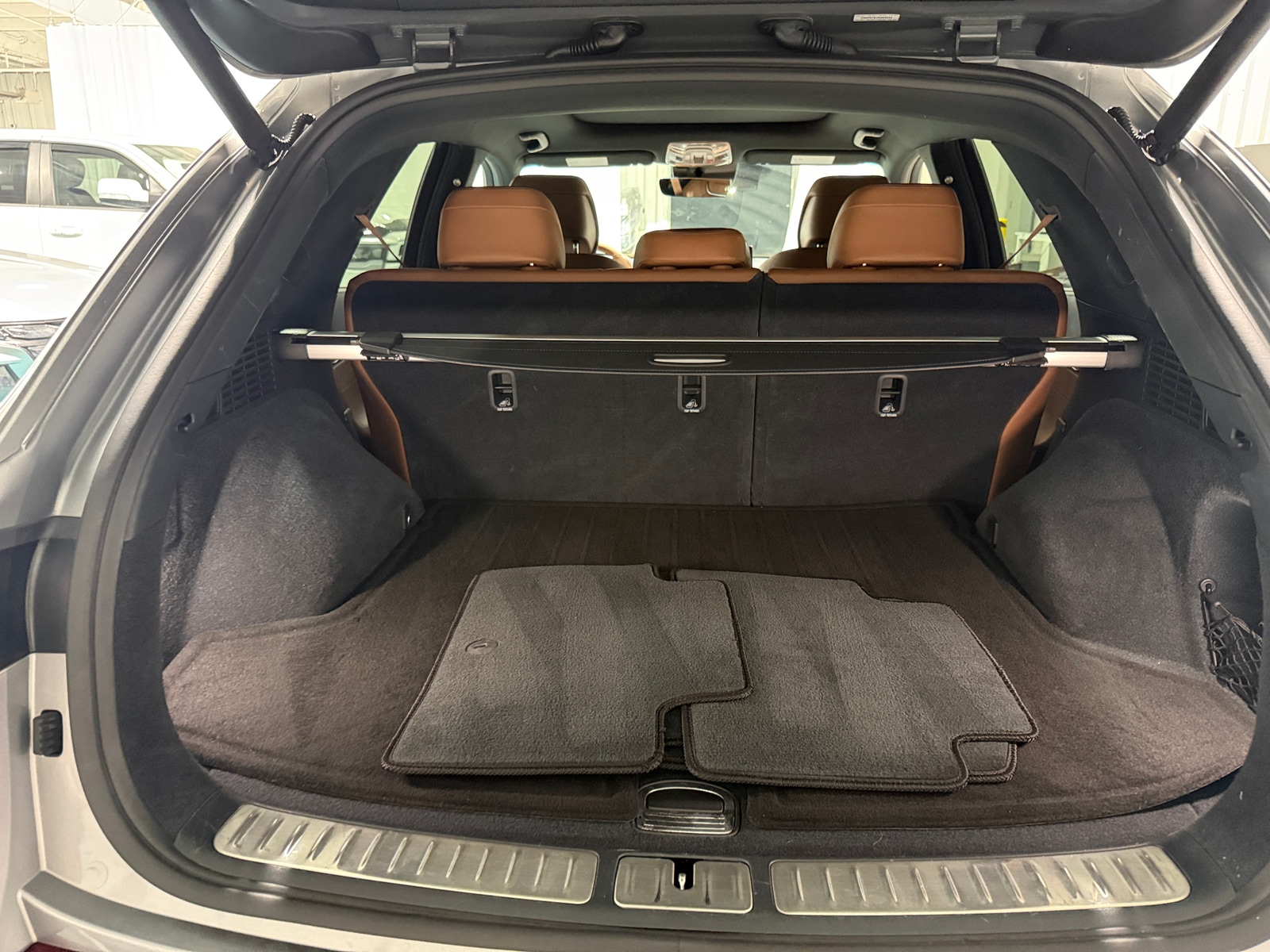 Thumbnail: 2022 Genesis GV70 - 7