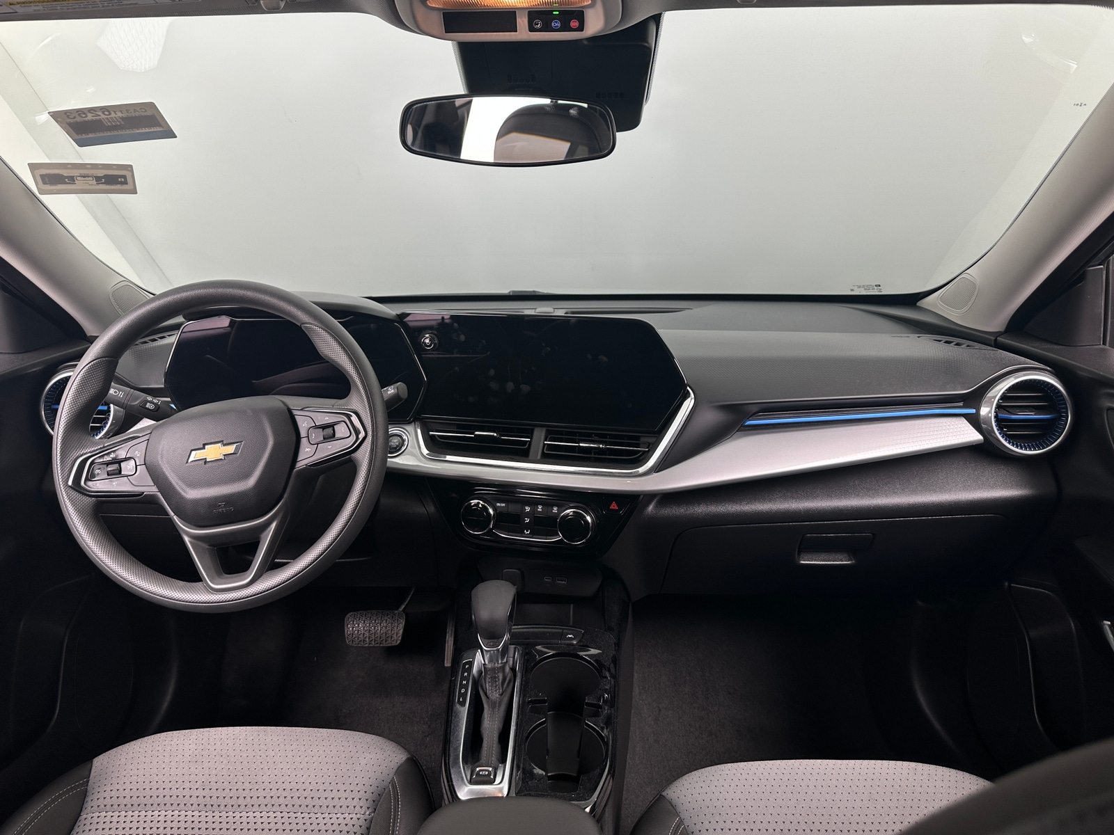 Thumbnail: 2025 Chevrolet Trax - 3