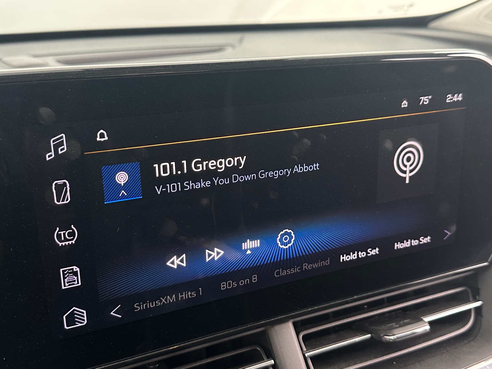 Thumbnail: 2025 Chevrolet Trax - 4