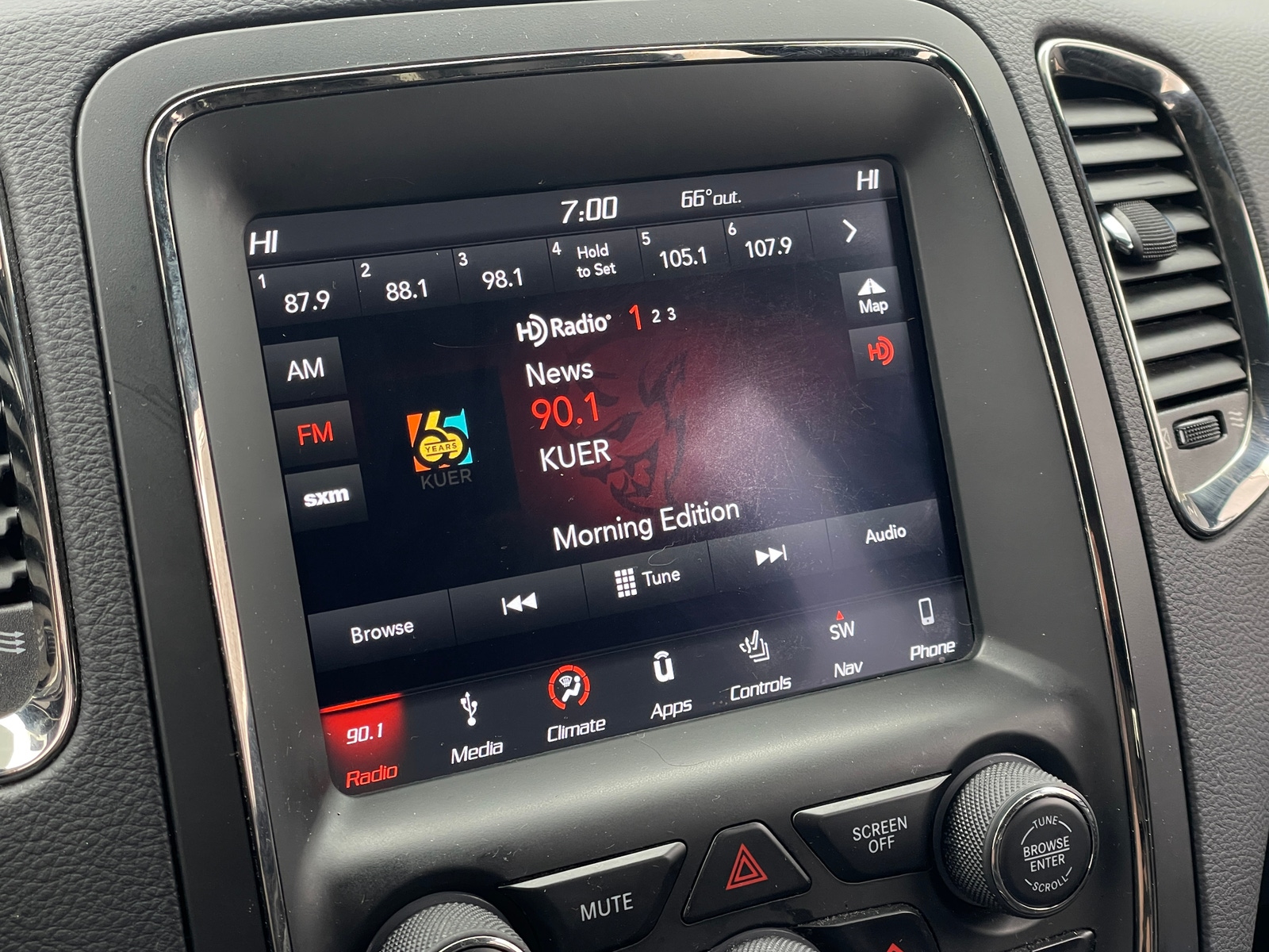 Thumbnail: 2018 Dodge Durango - 3