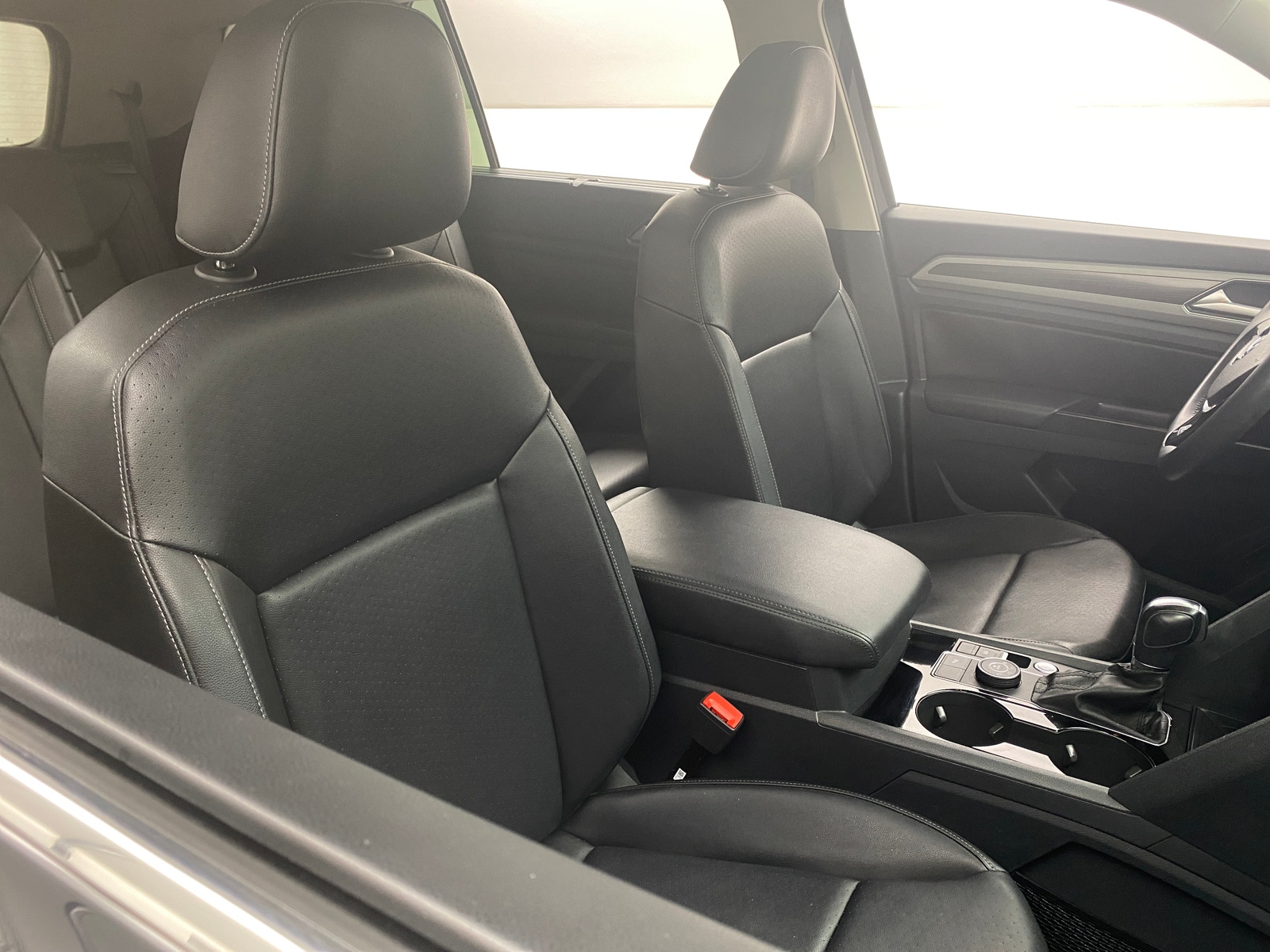 Thumbnail: 2019 Volkswagen Atlas - 2