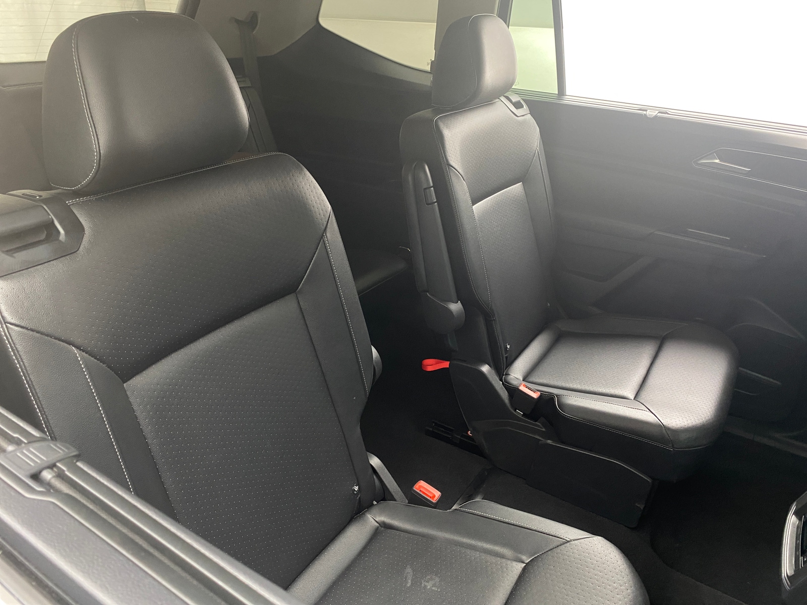 Thumbnail: 2019 Volkswagen Atlas - 6