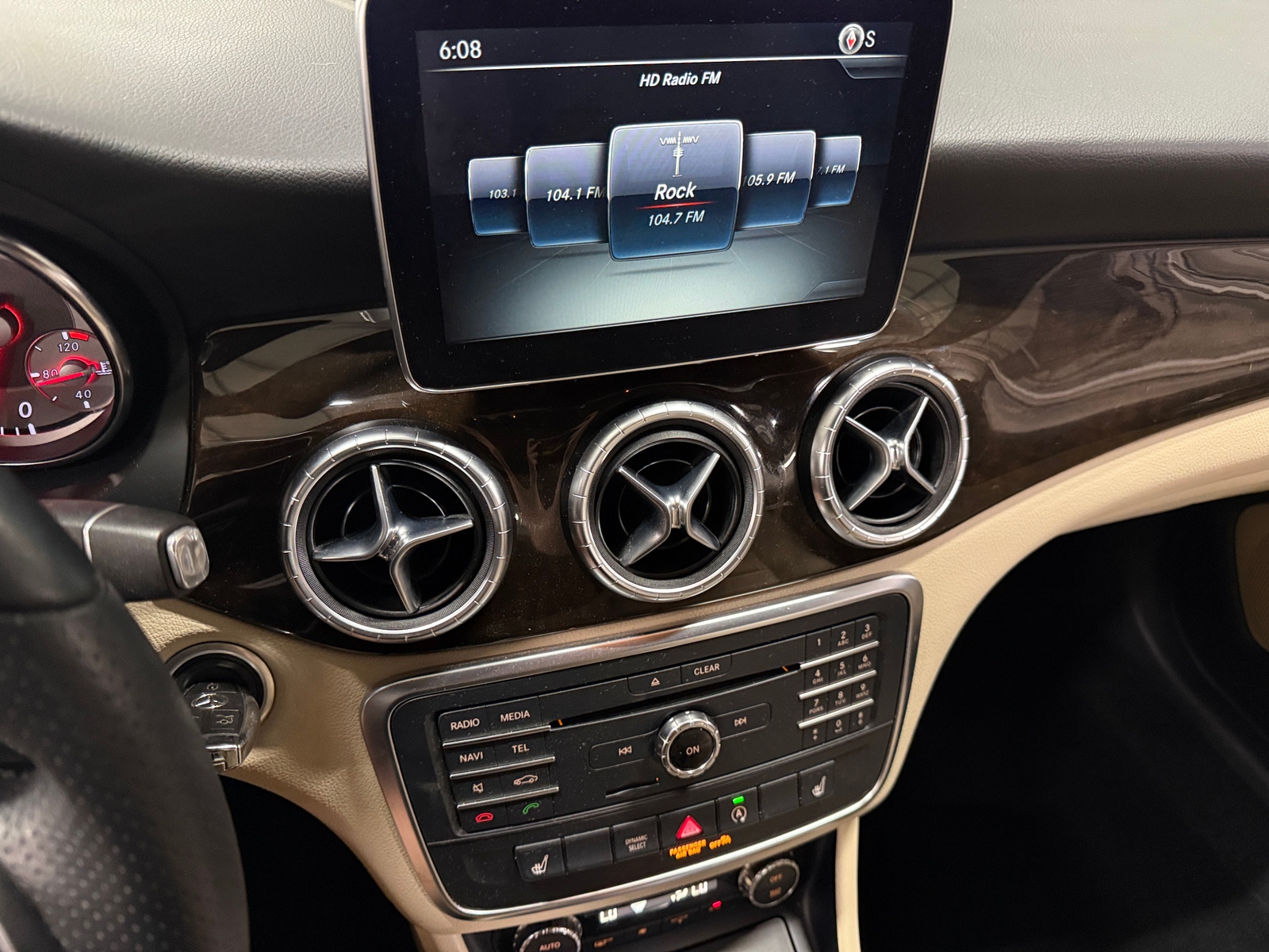 Thumbnail: 2016 Mercedes-Benz CLA - 3