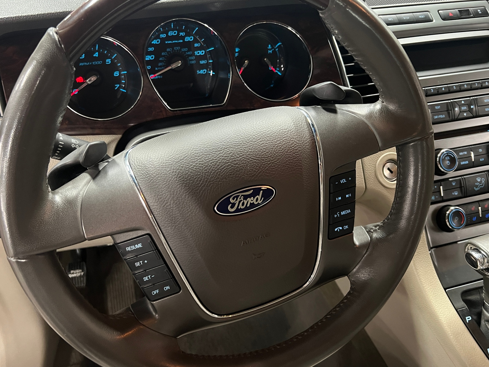 Thumbnail: 2010 Ford Taurus - 4