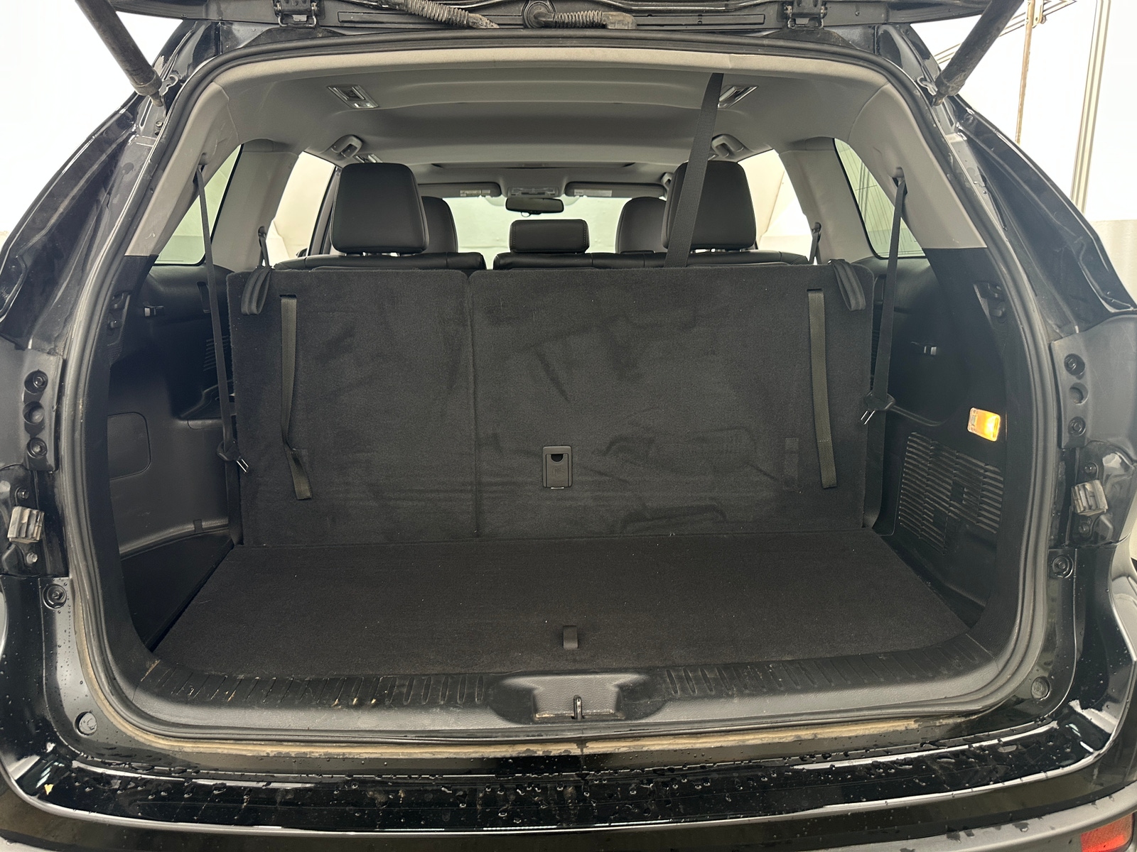 Thumbnail: 2014 Toyota Highlander - 6