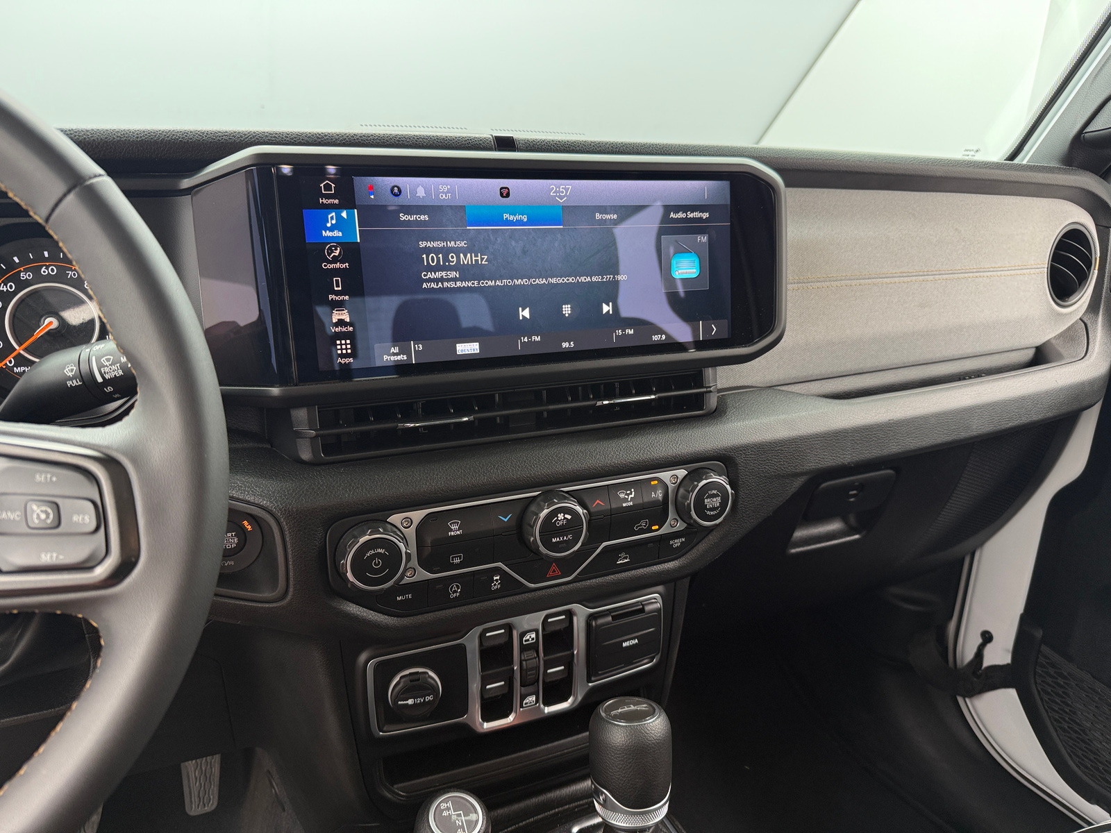 Thumbnail: 2025 Jeep Gladiator - 4