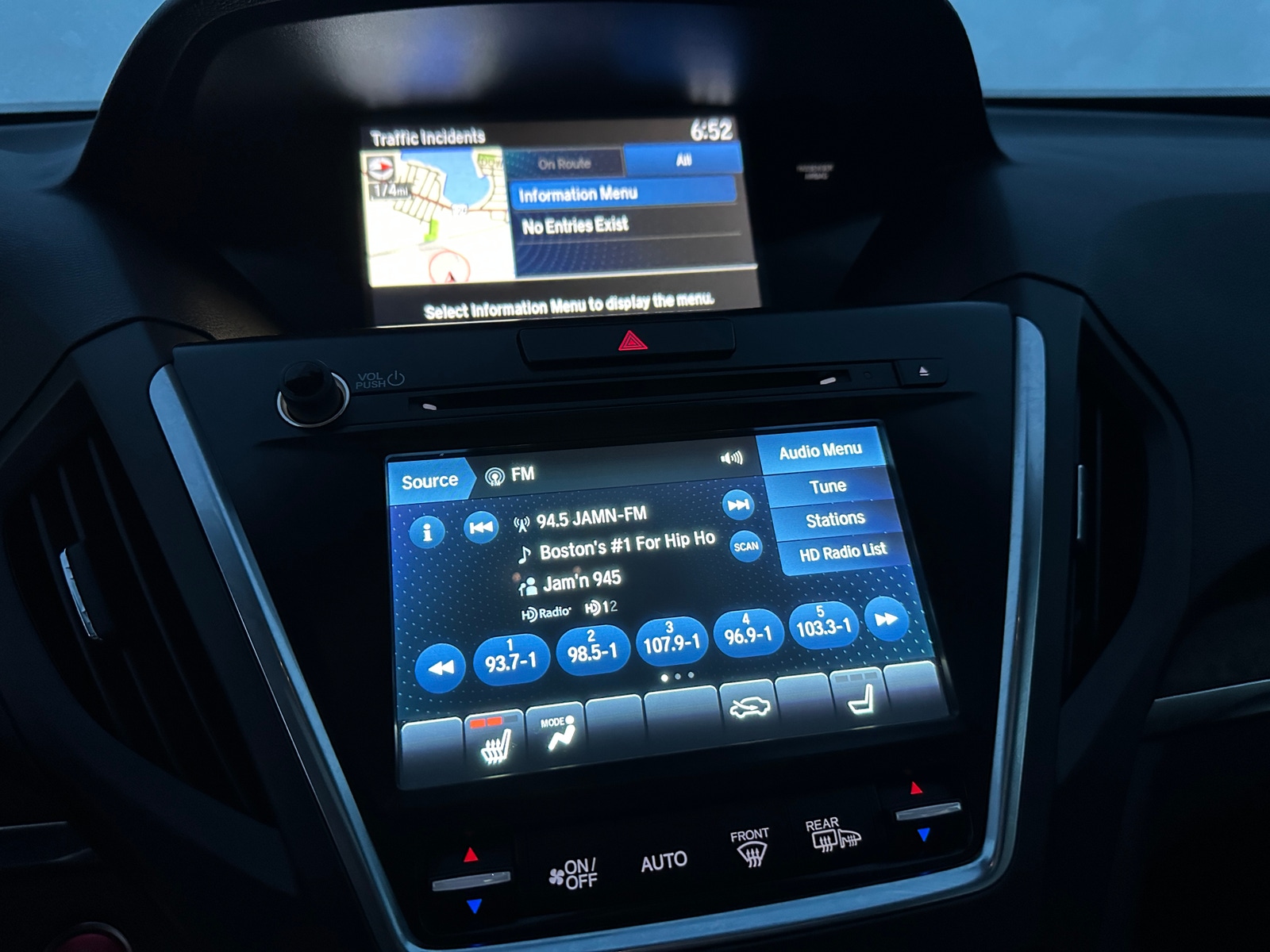 Thumbnail: 2020 Acura MDX - 3