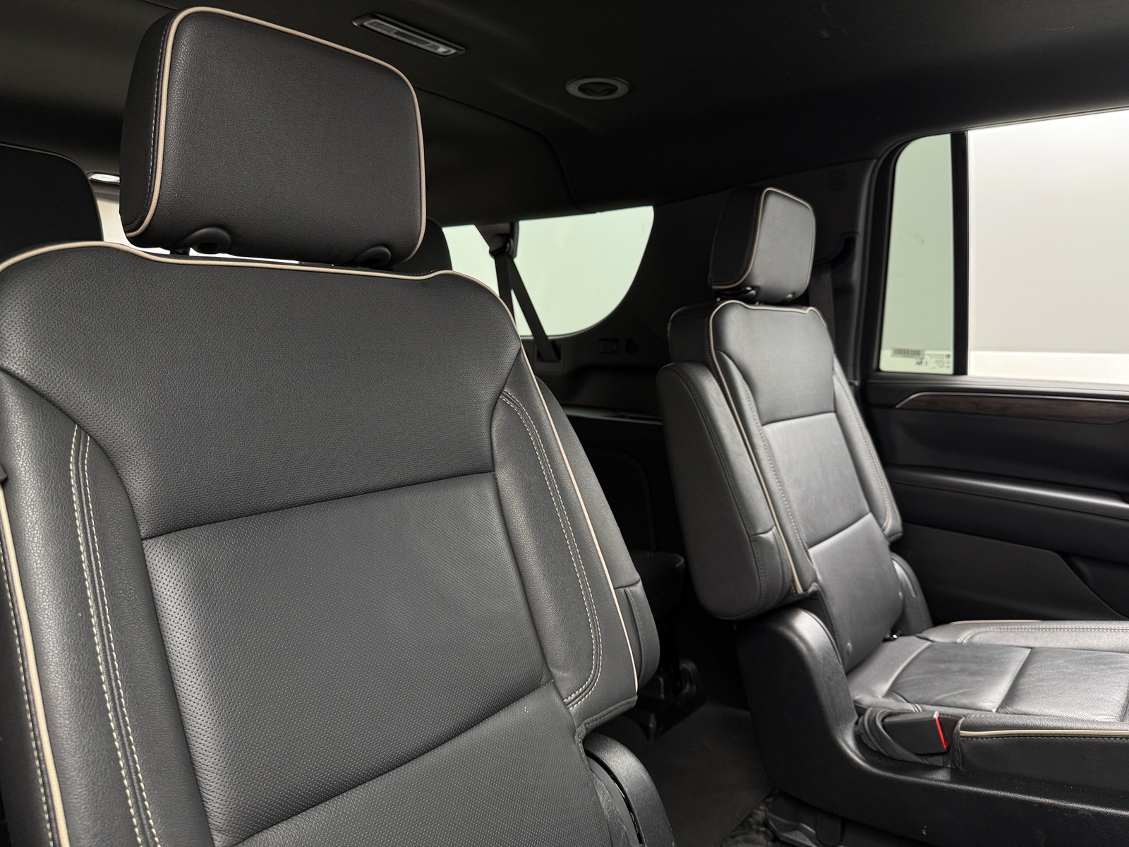 Thumbnail: 2023 Chevrolet Suburban - 5