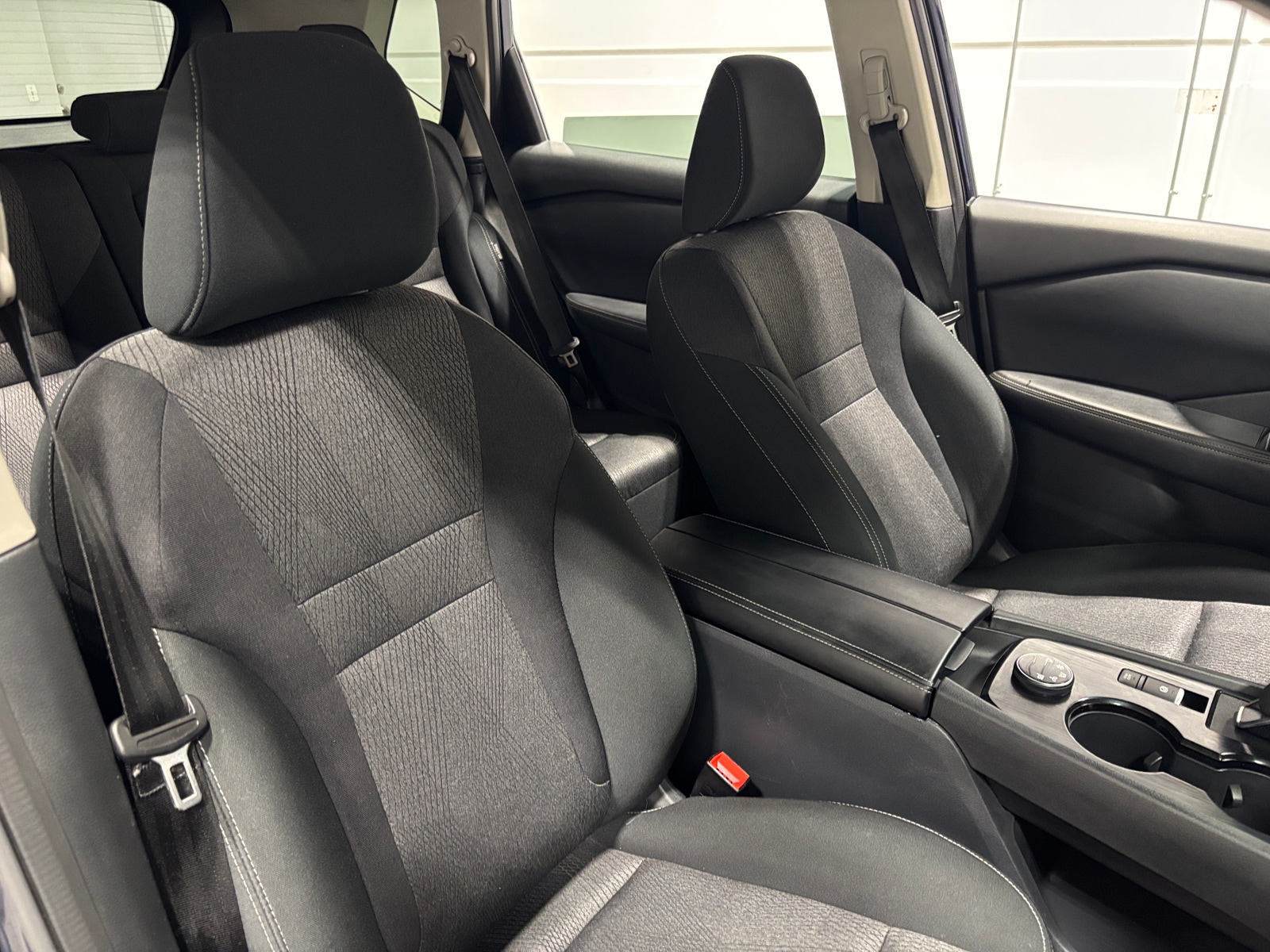 Thumbnail: 2025 Nissan Rogue - 2