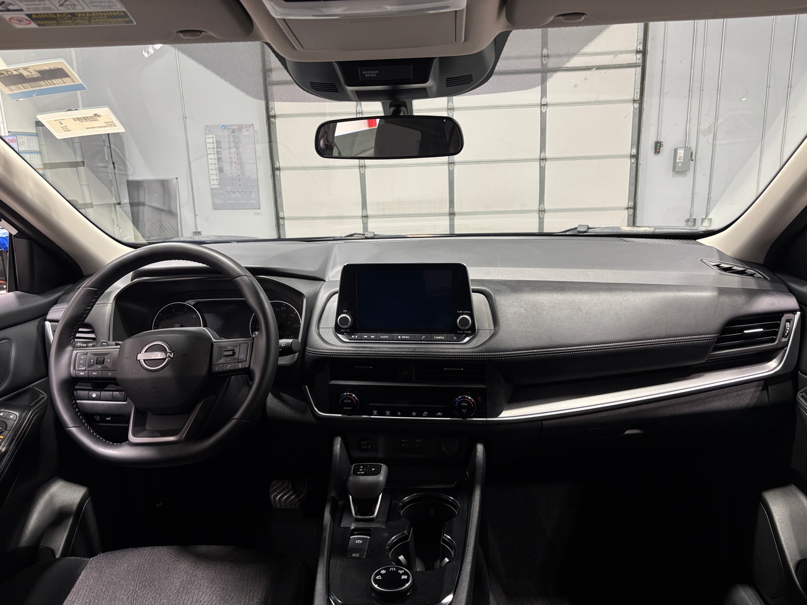 Thumbnail: 2025 Nissan Rogue - 3