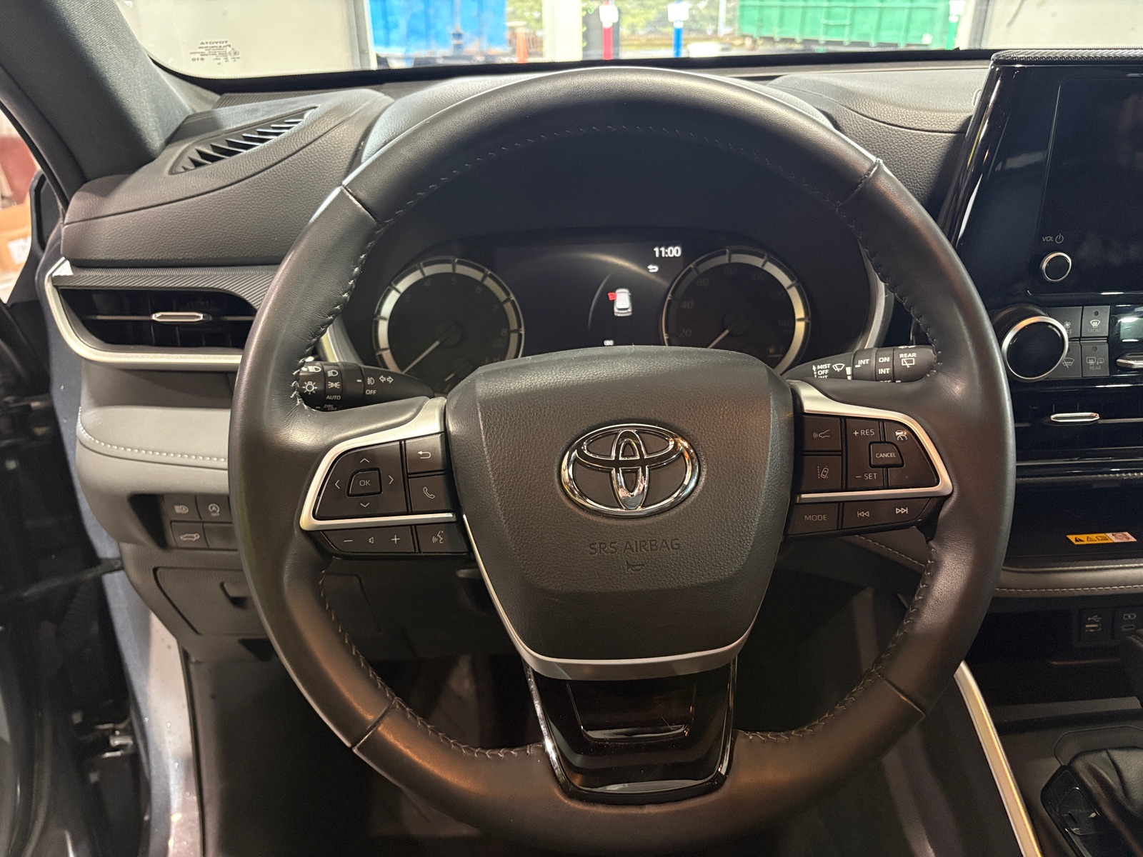 Thumbnail: 2024 Toyota Highlander - 4