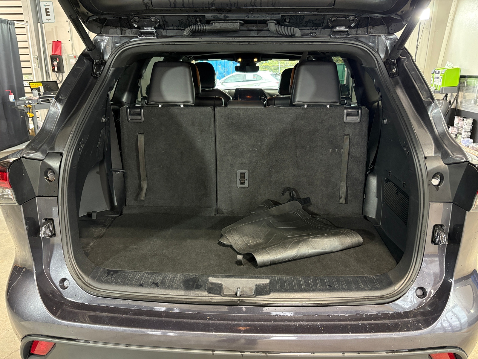 Thumbnail: 2024 Toyota Highlander - 6