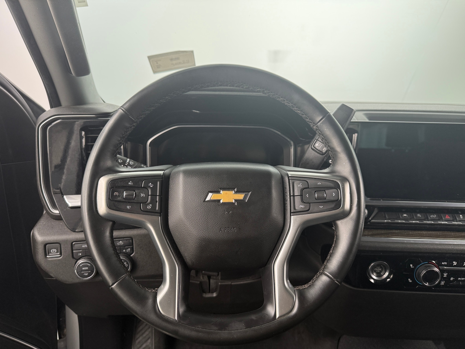 Thumbnail: 2023 Chevrolet Silverado 1500 - 5