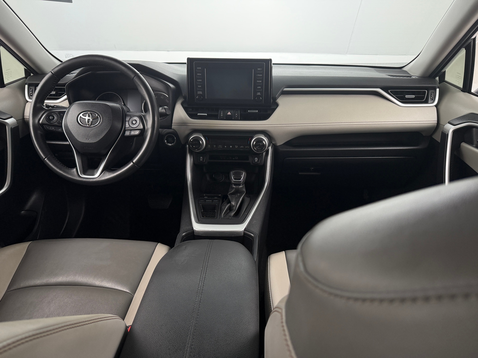 Thumbnail: 2022 Toyota RAV4 - 2