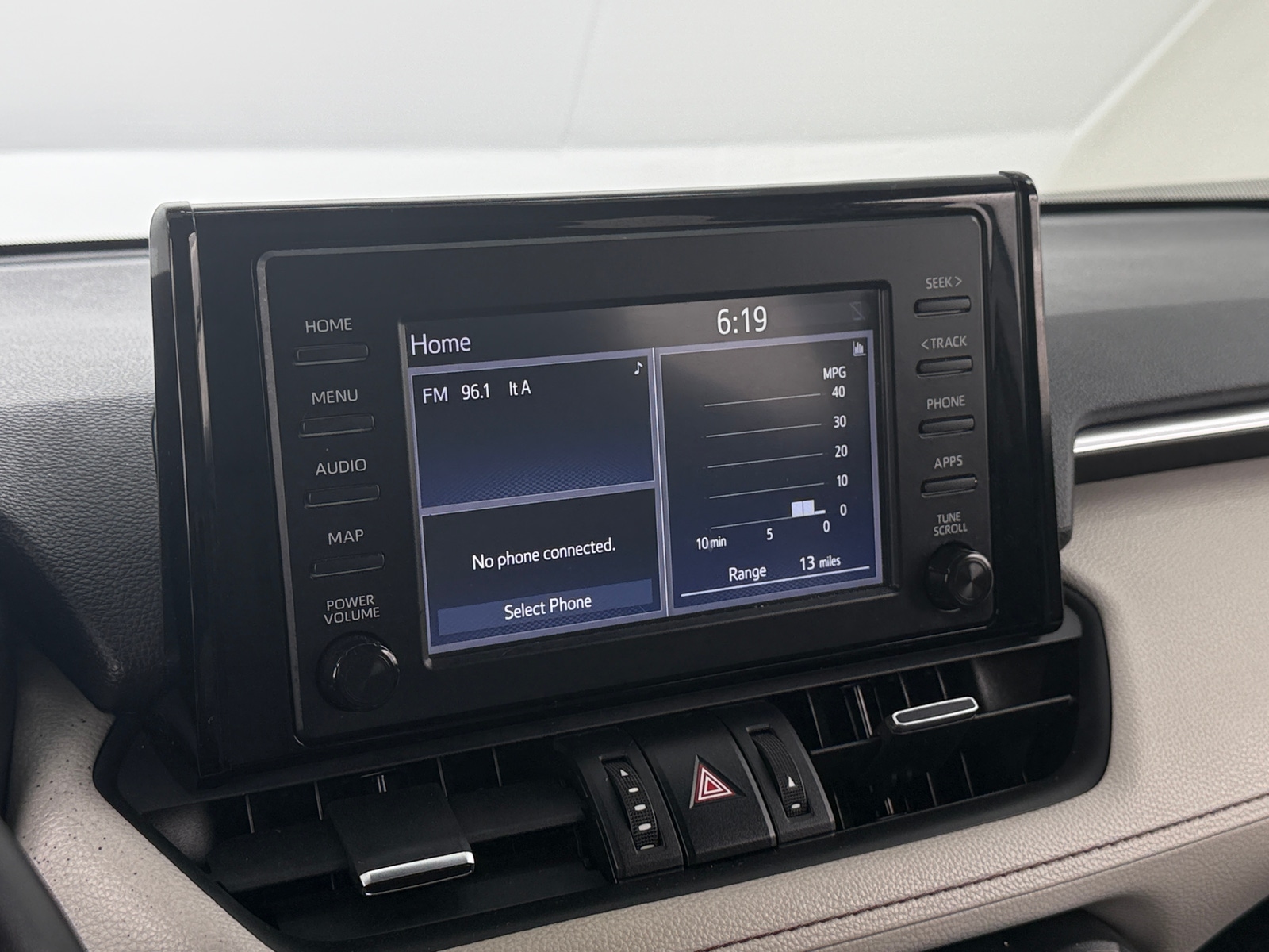 Thumbnail: 2022 Toyota RAV4 - 3