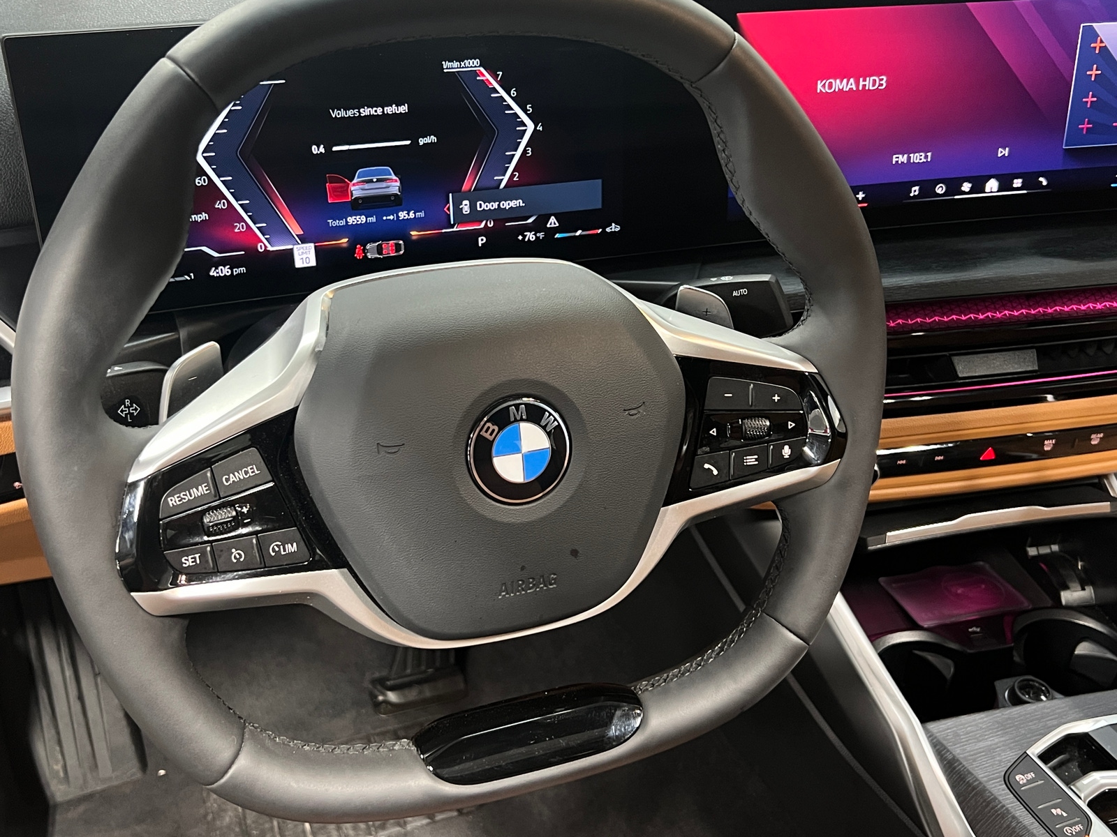 Thumbnail: 2025 BMW 4 Series - 4