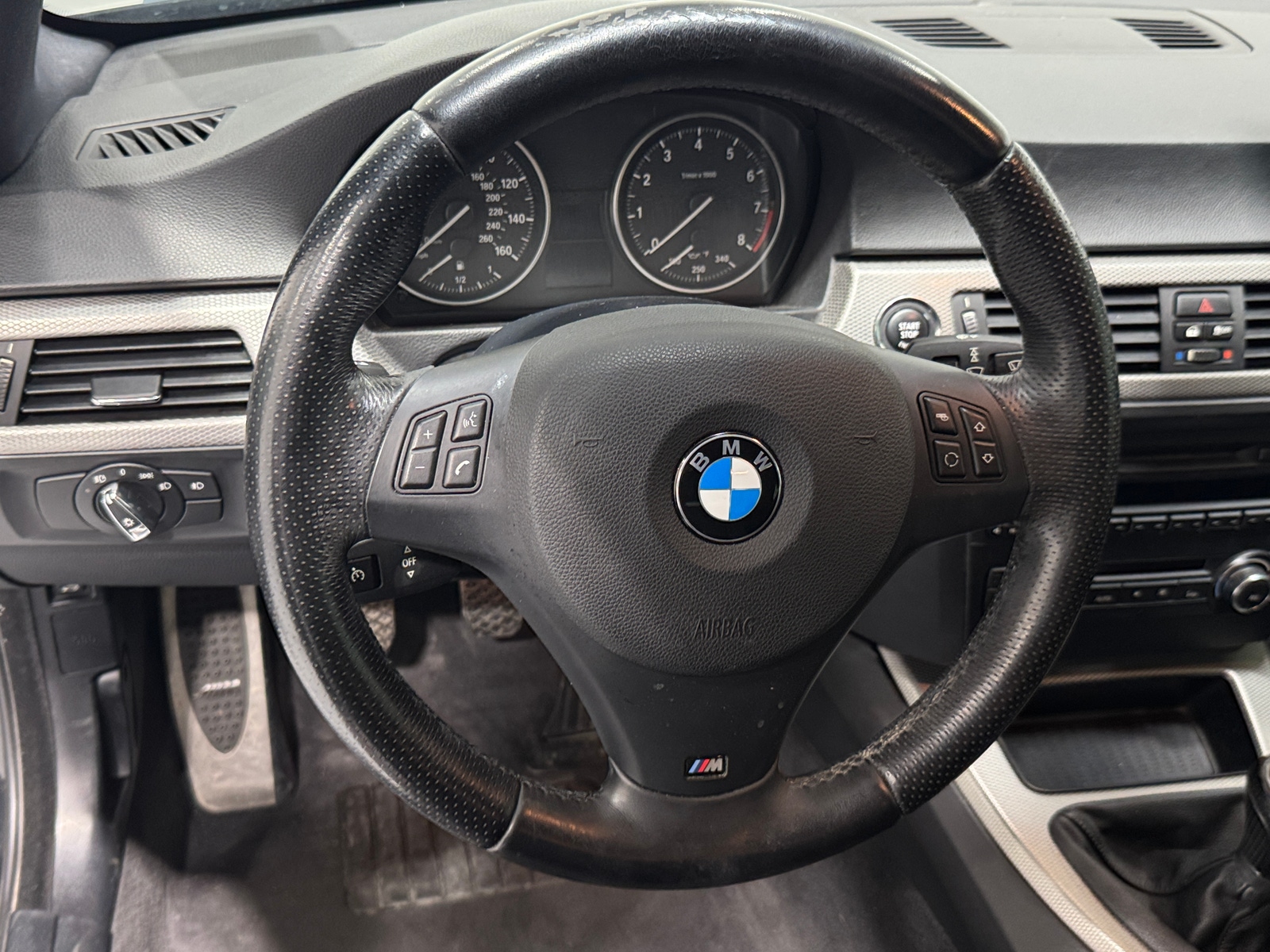 Thumbnail: 2012 BMW 3 Series - 3