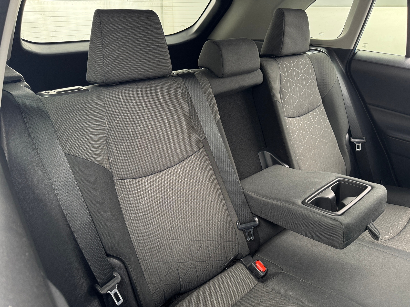 Thumbnail: 2019 Toyota RAV4 - 6