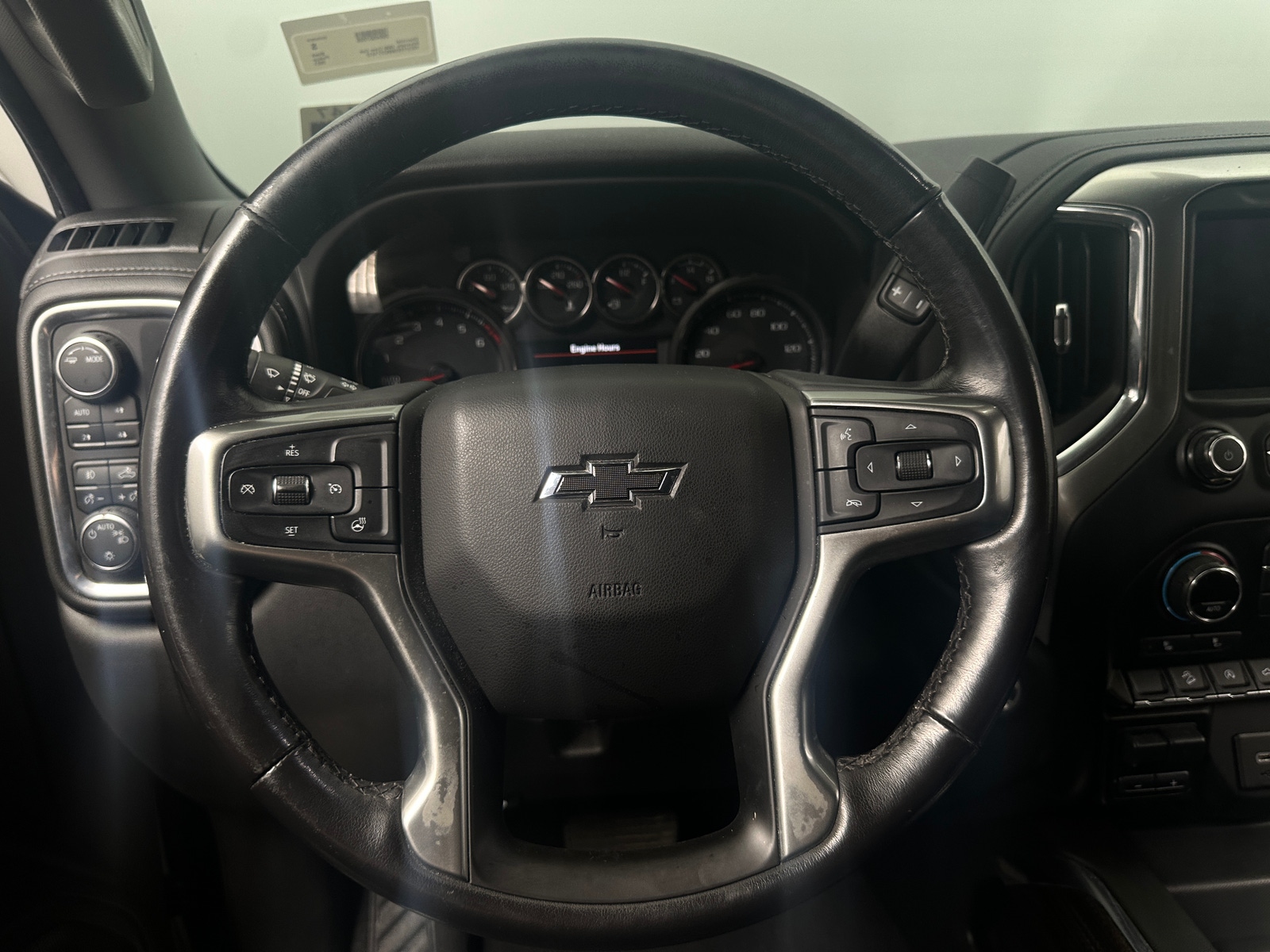 Thumbnail: 2021 Chevrolet Silverado 1500 - 5