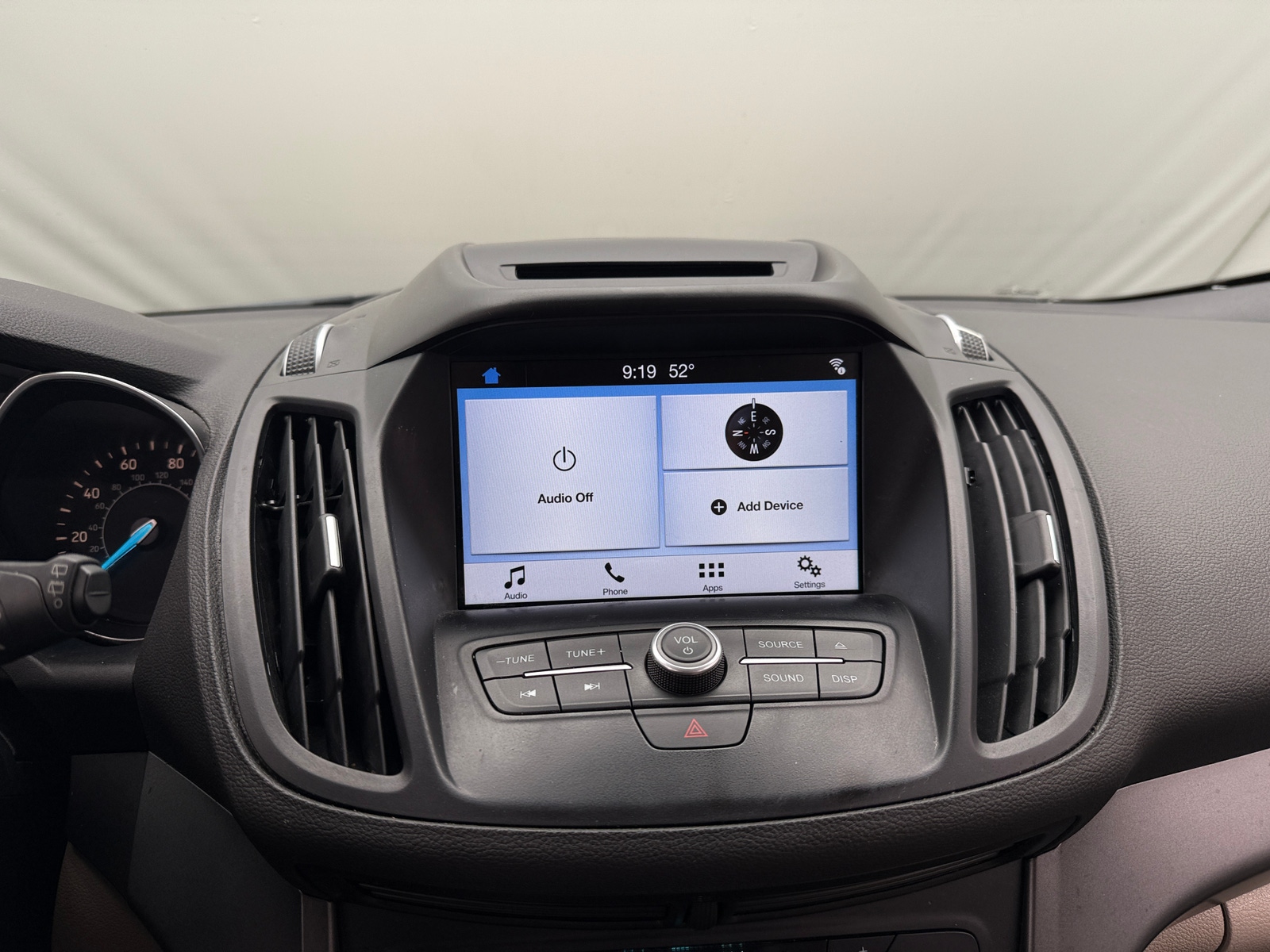 Thumbnail: 2017 Ford Escape - 4