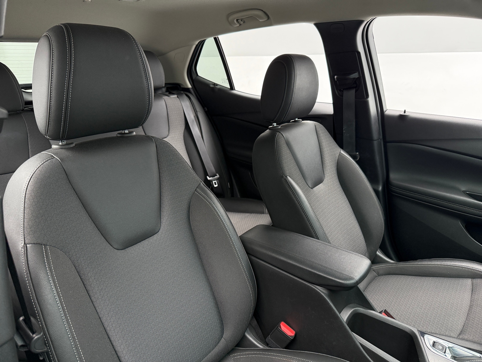 Thumbnail: 2025 Buick Encore GX - 2