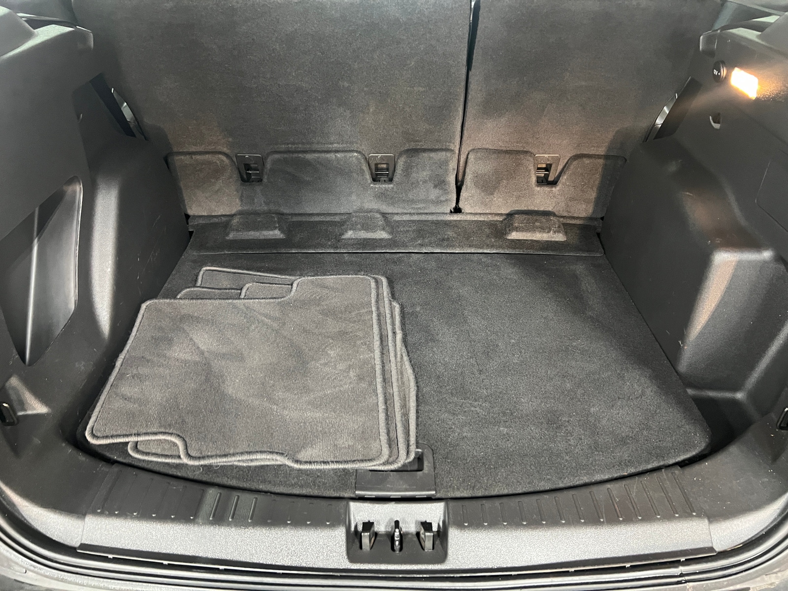 Thumbnail: 2019 Ford Escape - 6