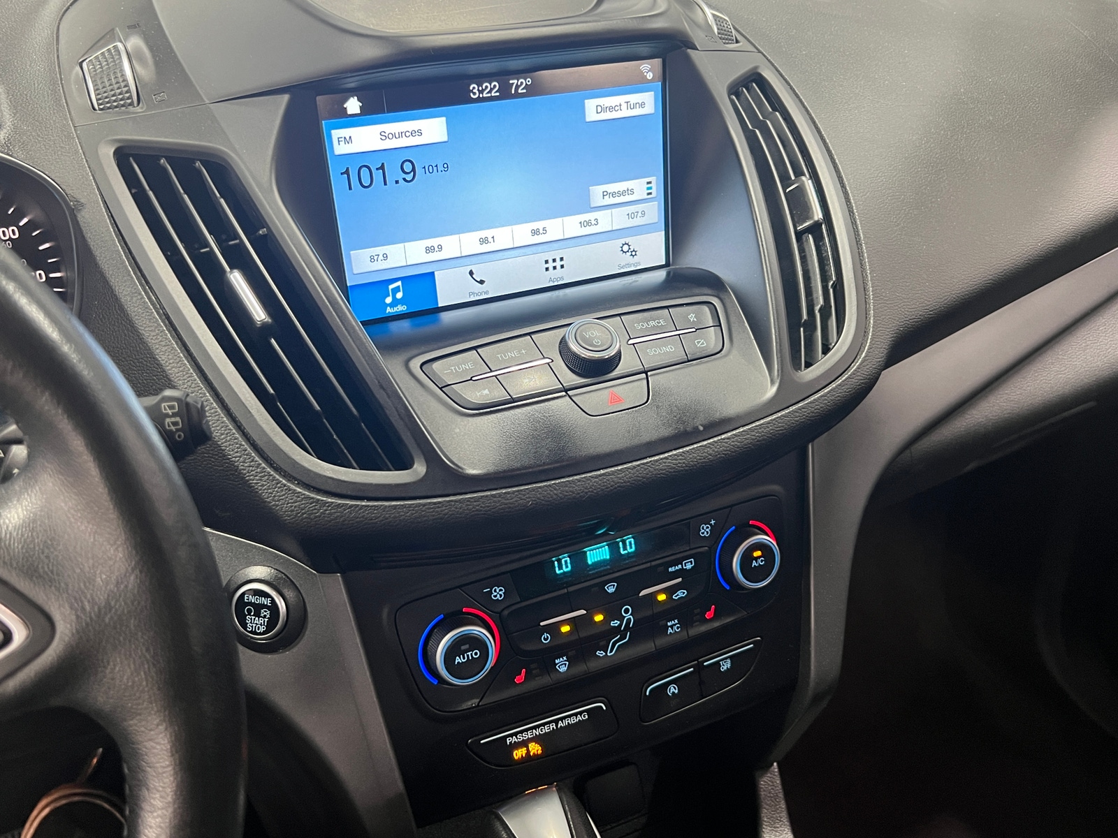 Thumbnail: 2019 Ford Escape - 3