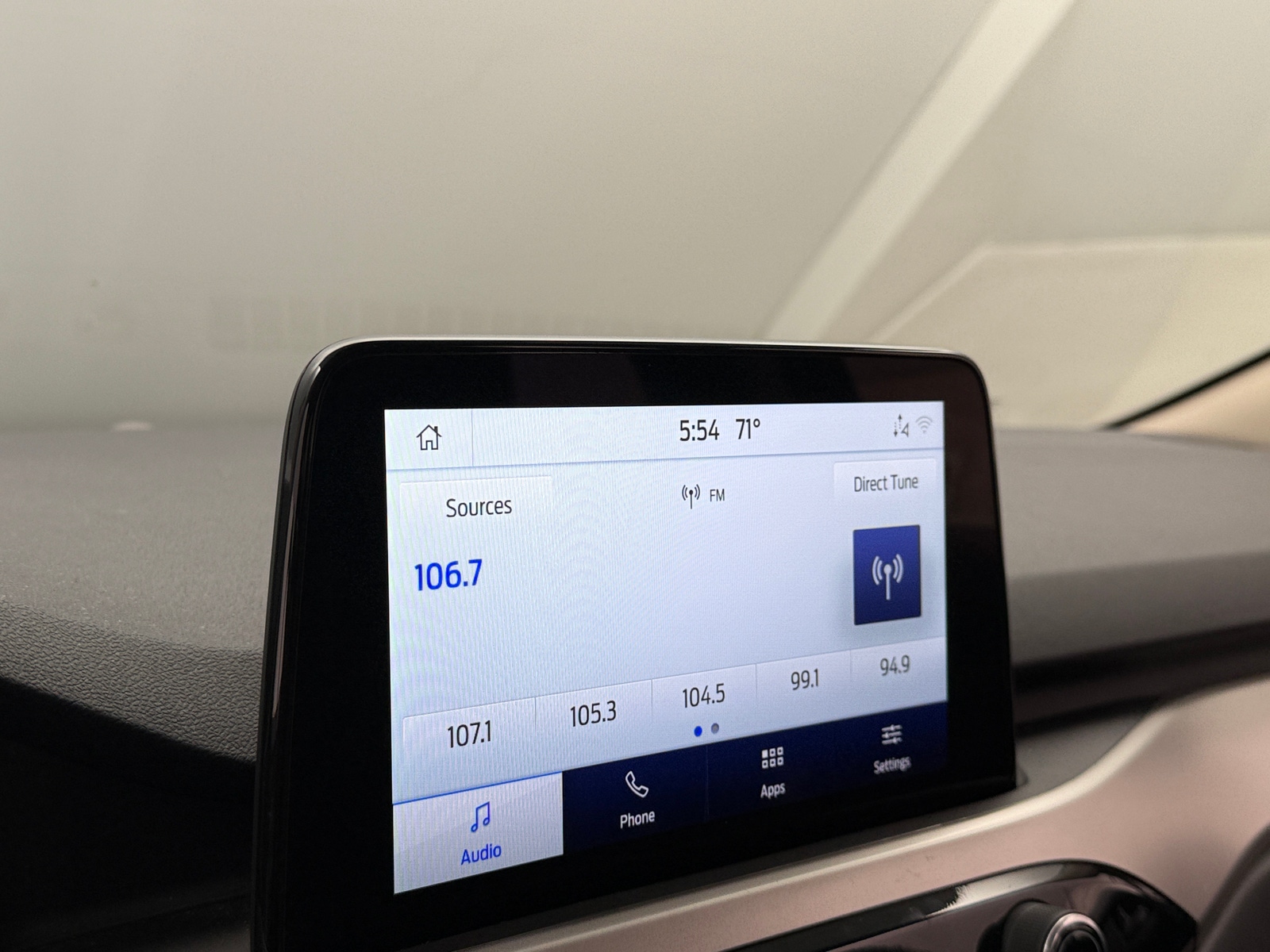 Thumbnail: 2020 Ford Escape - 3