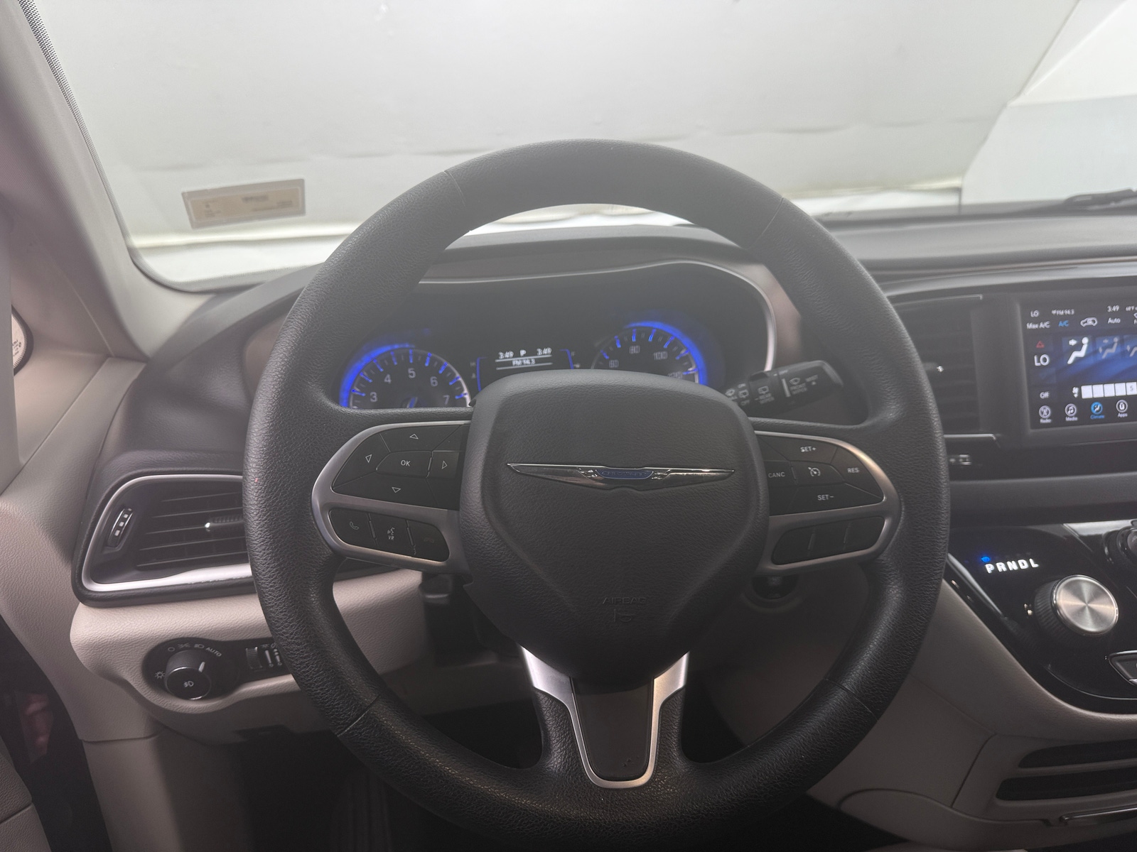 Thumbnail: 2019 Chrysler Pacifica - 5