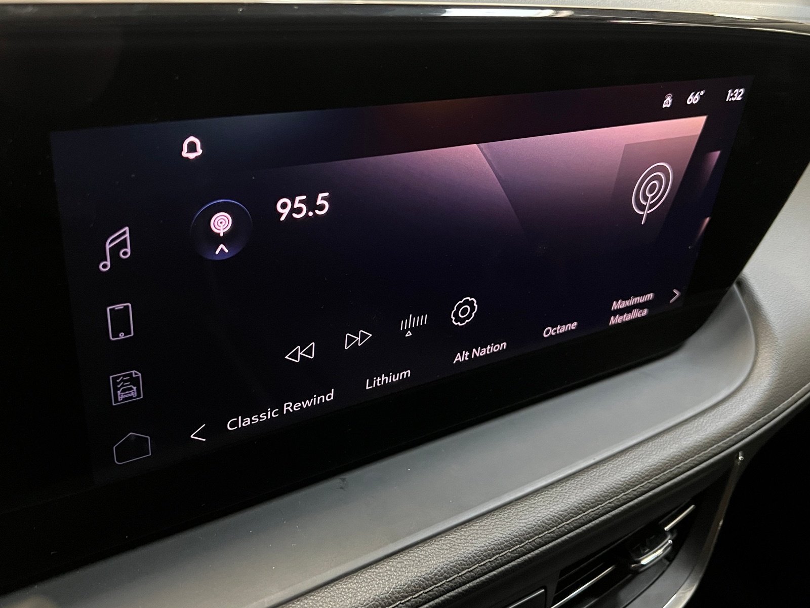 Thumbnail: 2025 Buick Encore GX - 3