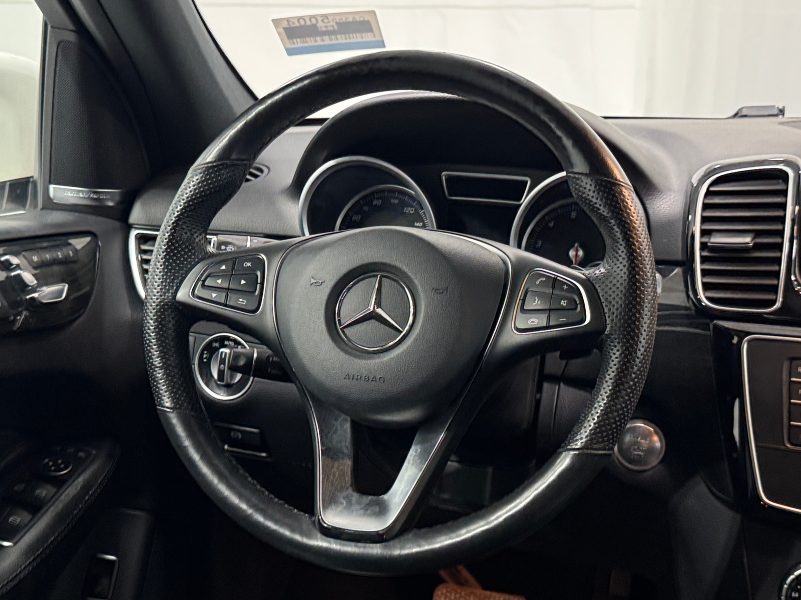 Thumbnail: 2017 Mercedes-Benz GLE - 4