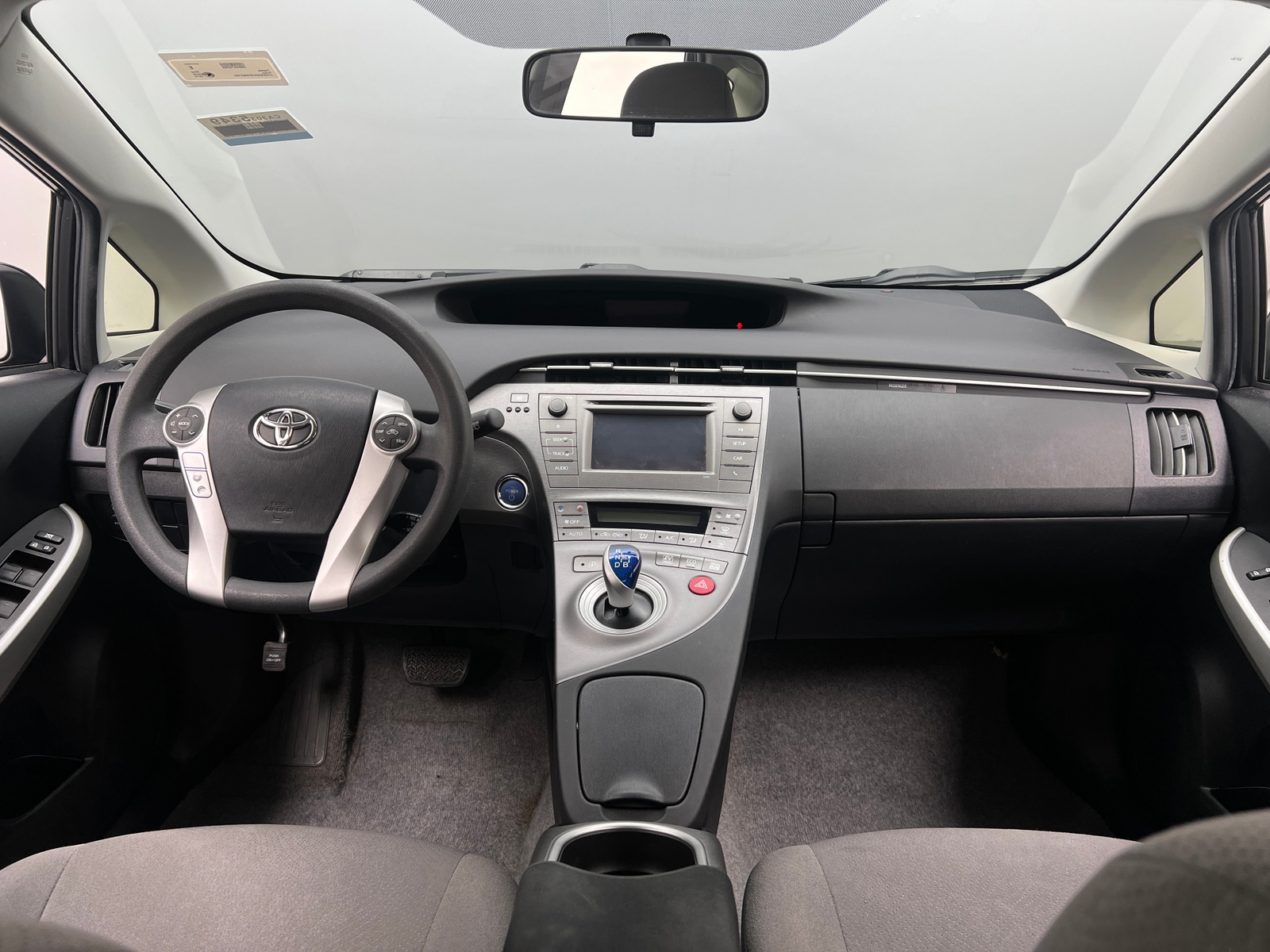 Thumbnail: 2015 Toyota Prius - 3