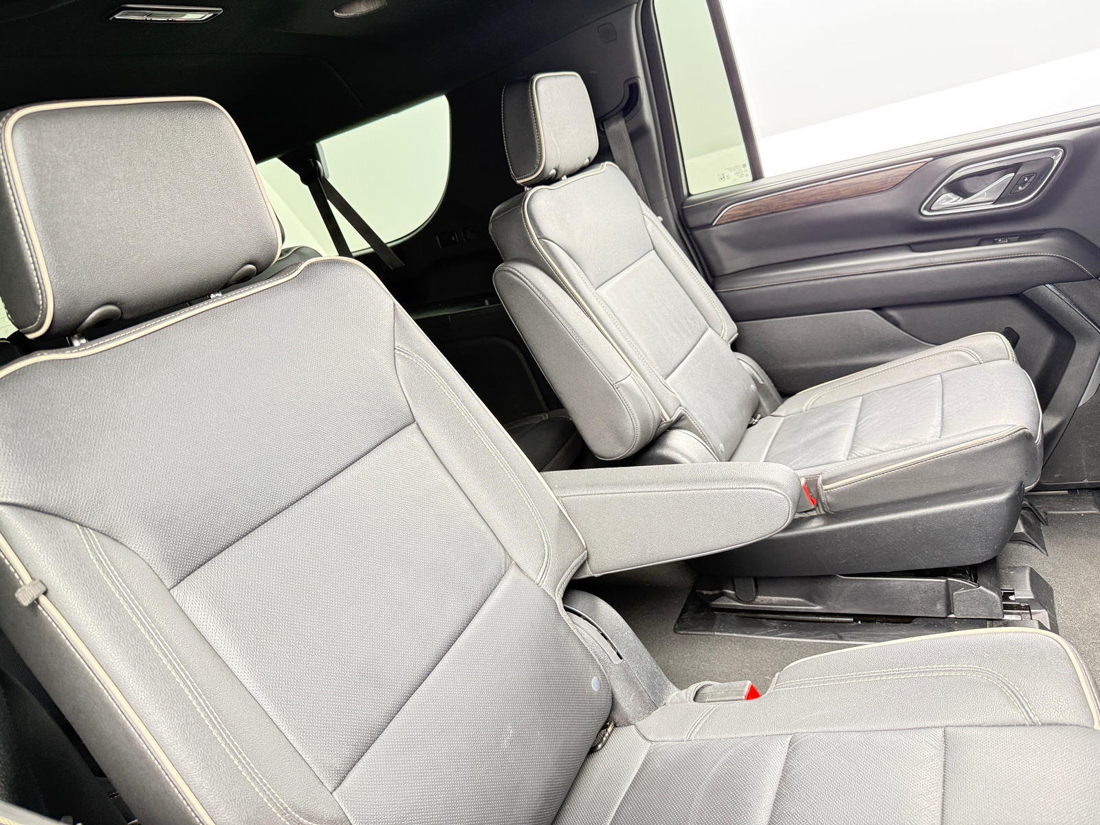 Thumbnail: 2023 Chevrolet Suburban - 5