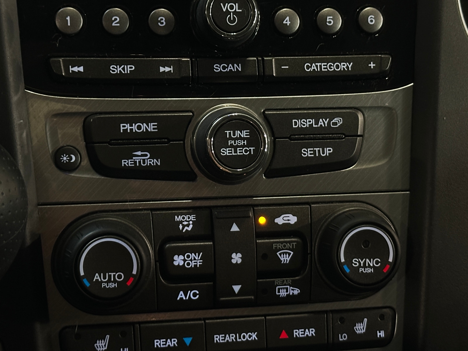 Thumbnail: 2015 Honda Pilot - 4