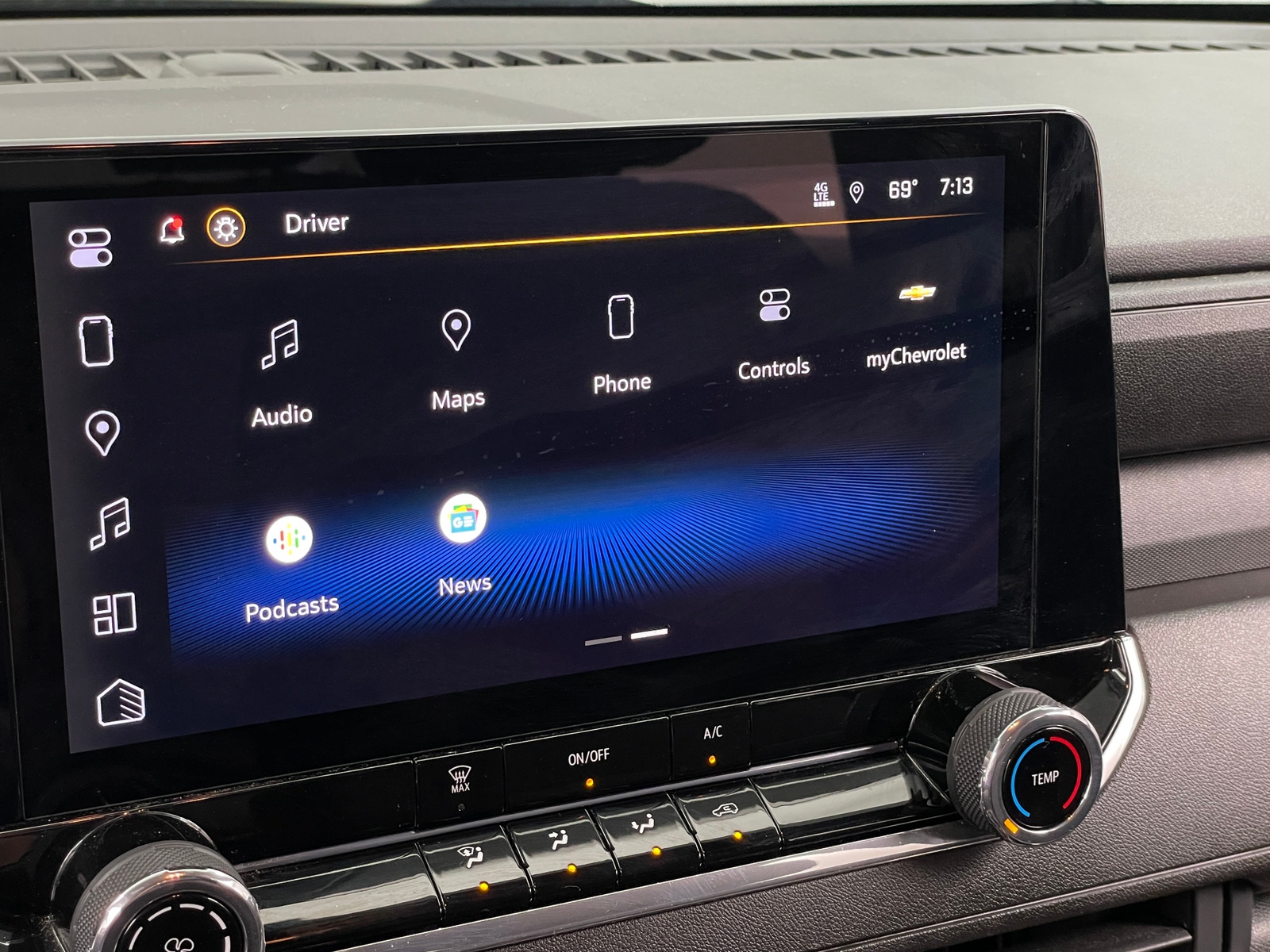 Thumbnail: 2024 Chevrolet Colorado - 4