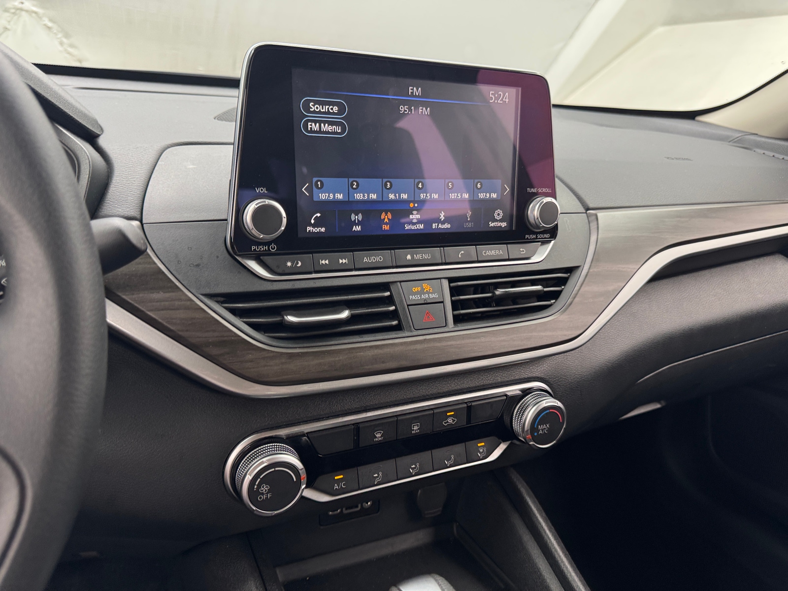 Thumbnail: 2025 Nissan Altima - 4