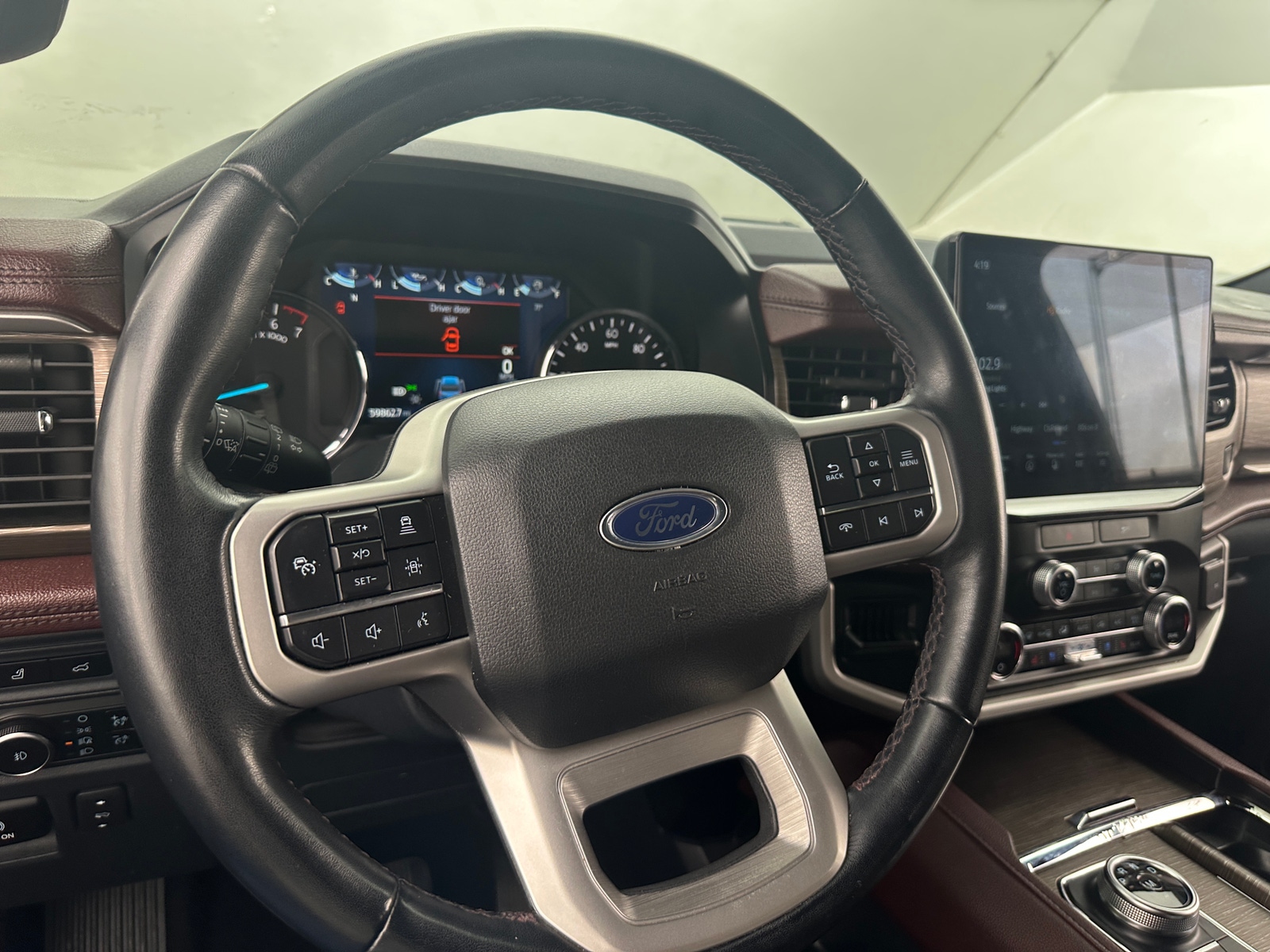 Thumbnail: 2022 Ford Expedition - 4