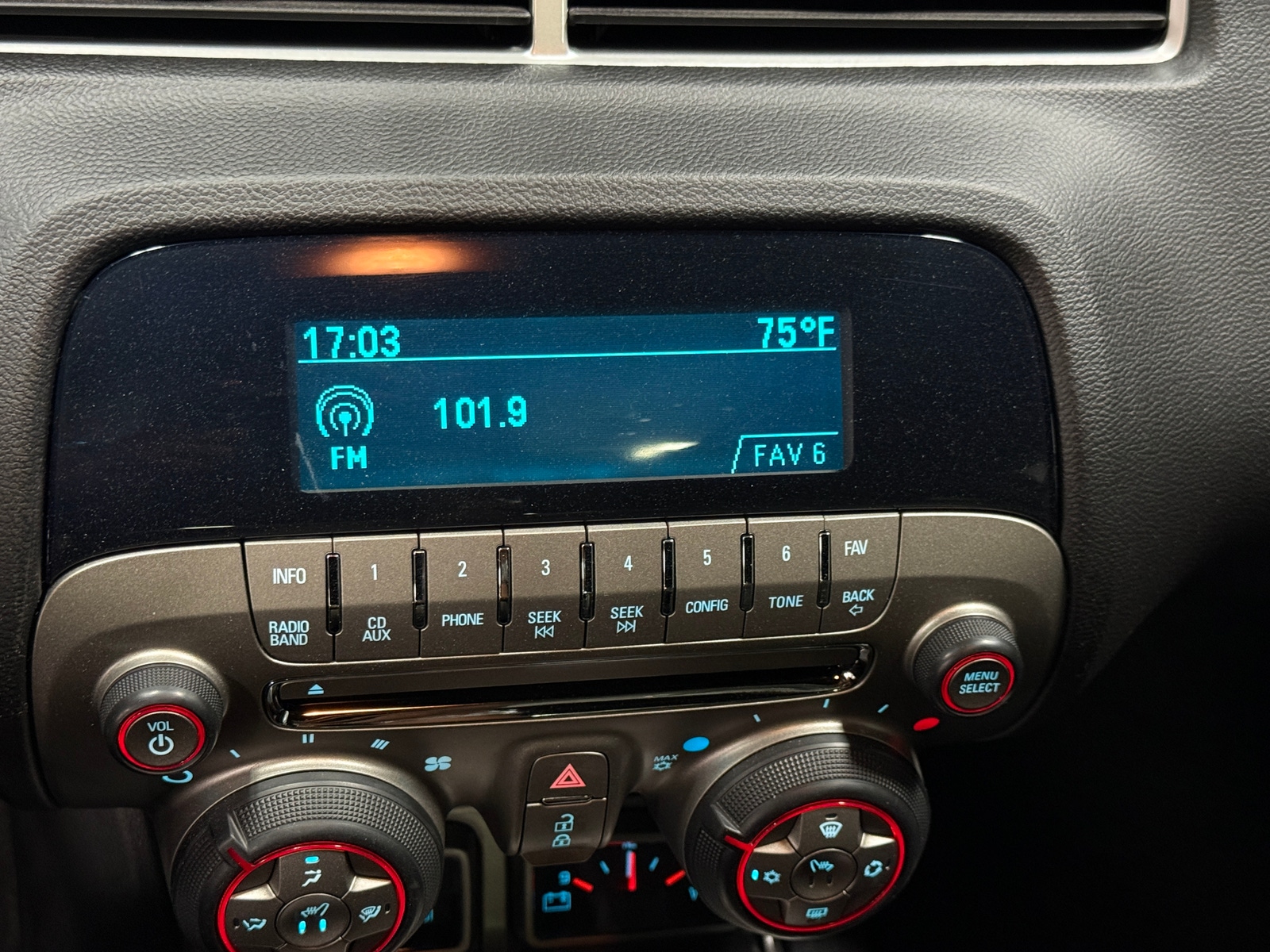 Thumbnail: 2010 Chevrolet Camaro - 3