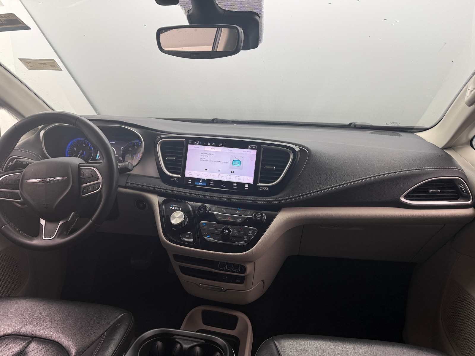 Thumbnail: 2022 Chrysler Pacifica - 2