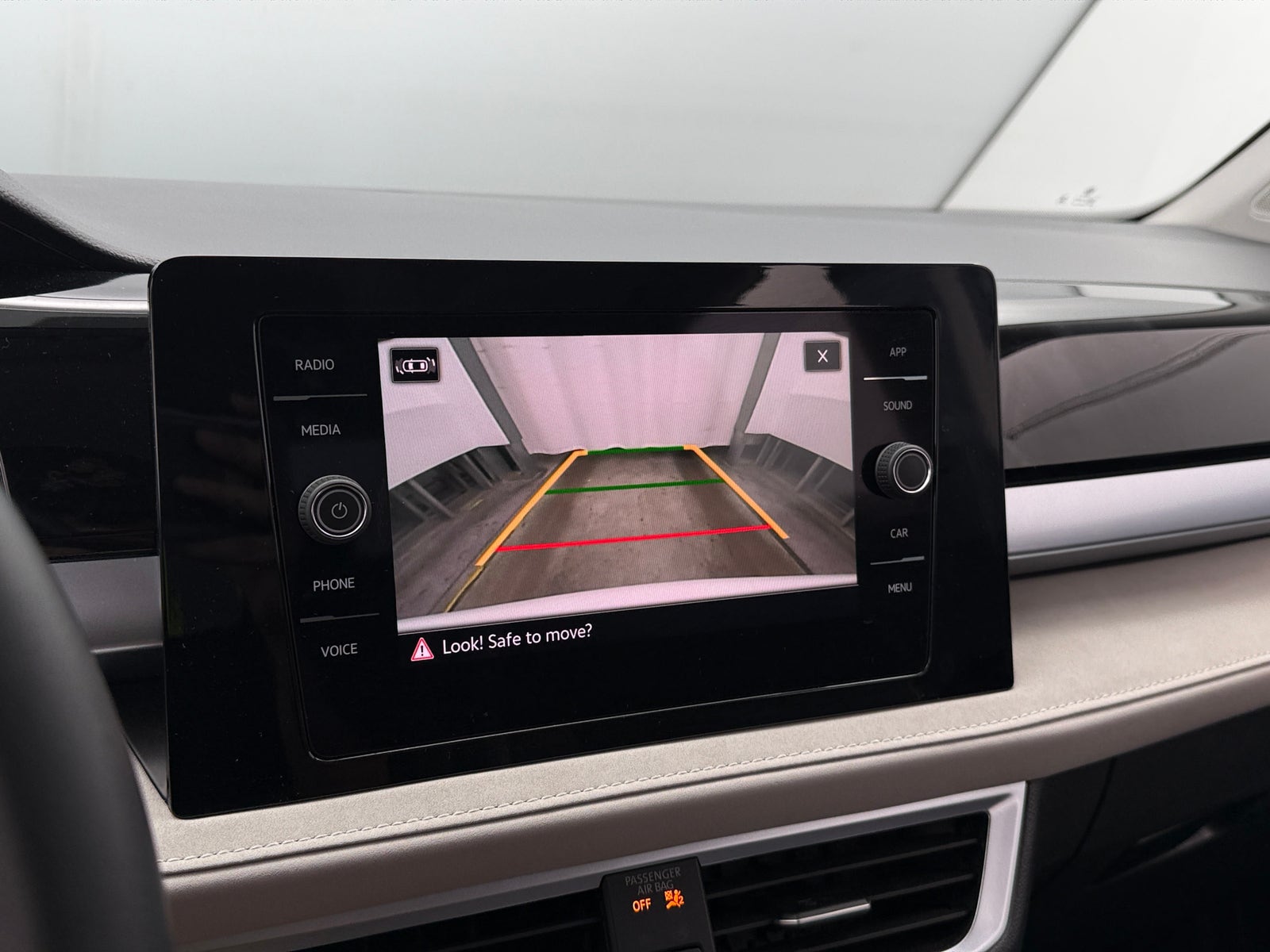 Thumbnail: 2025 Volkswagen Taos - 3