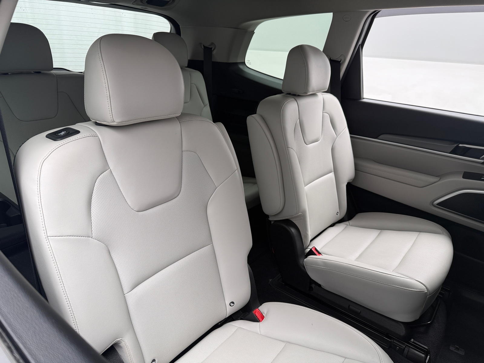 Thumbnail: 2022 Kia Telluride - 5