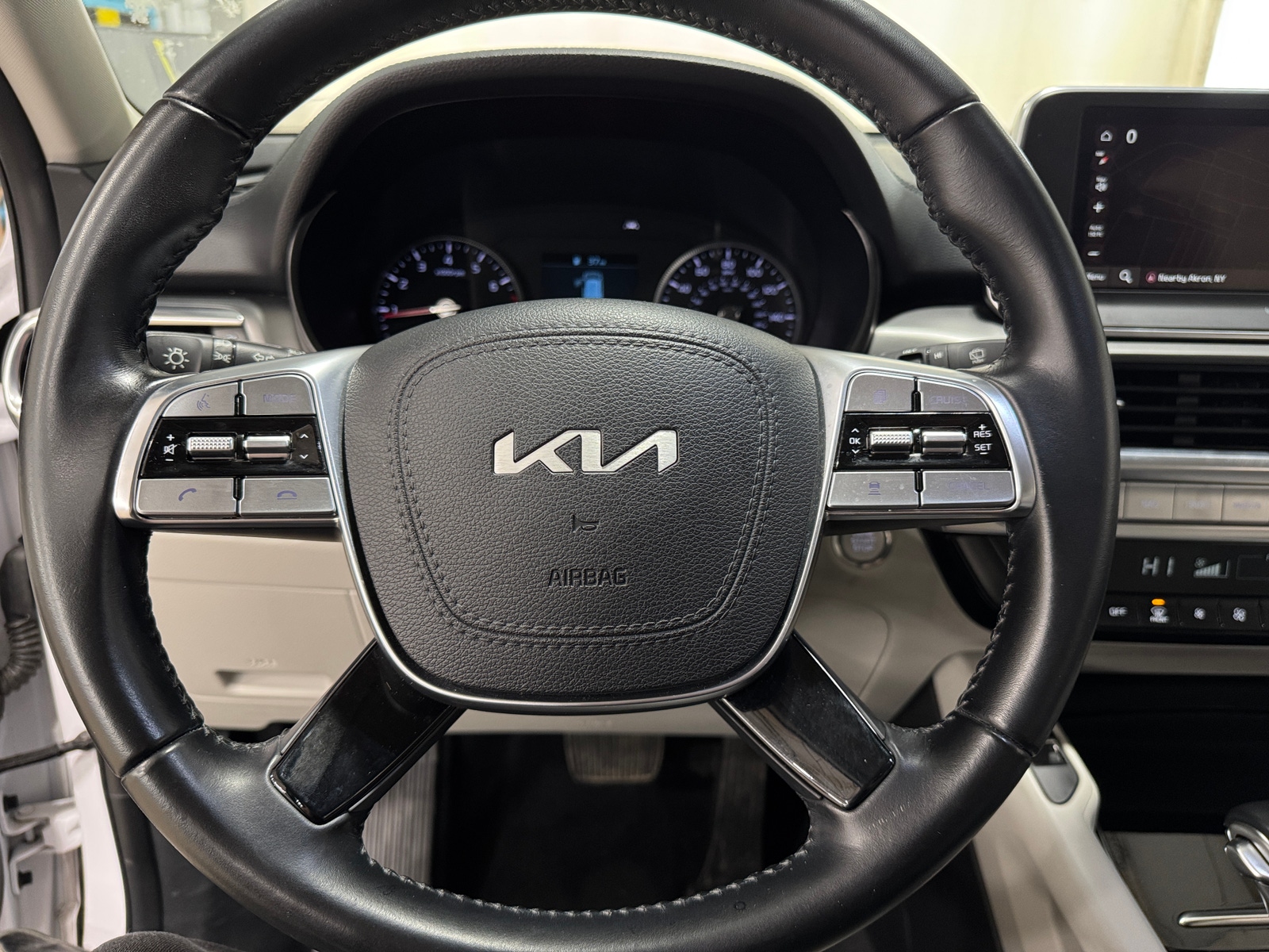 Thumbnail: 2022 Kia Telluride - 4