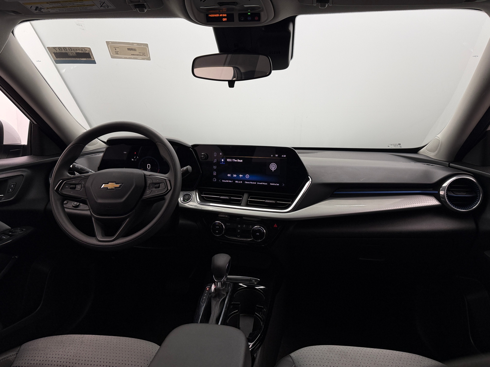 Thumbnail: 2025 Chevrolet Trax - 3