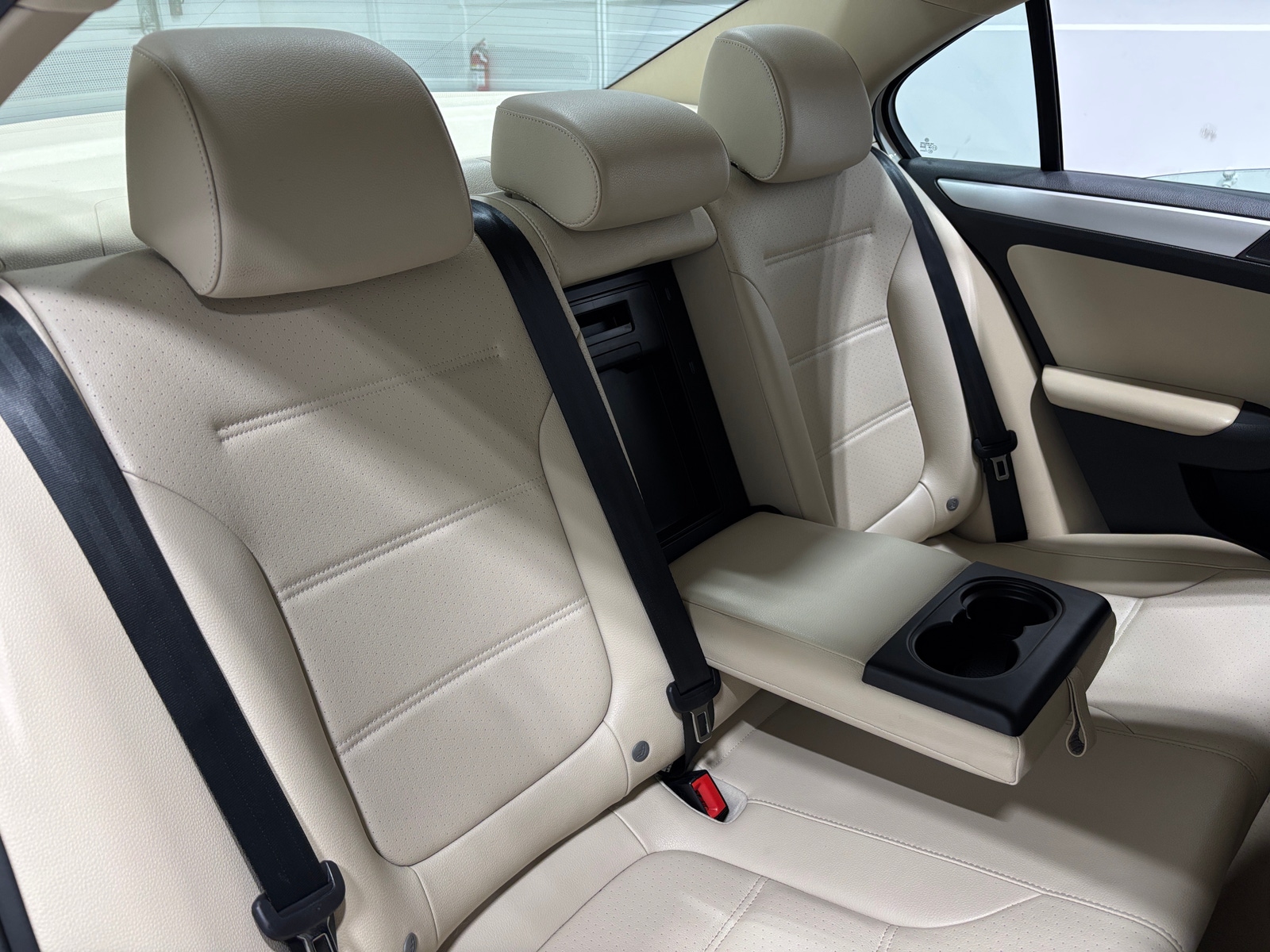 Thumbnail: 2014 Volkswagen Jetta - 5