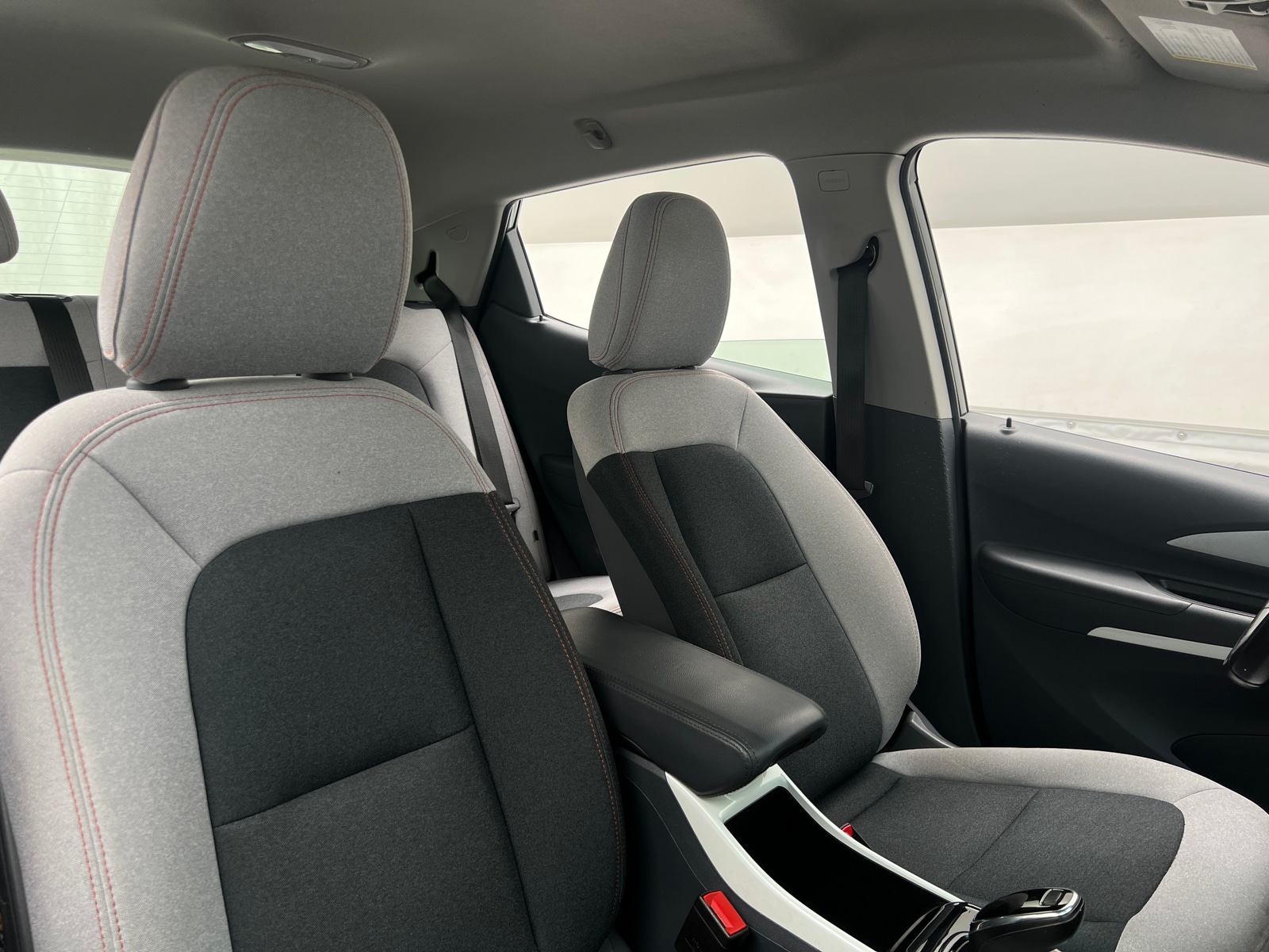 Thumbnail: 2020 Chevrolet Bolt EV - 2