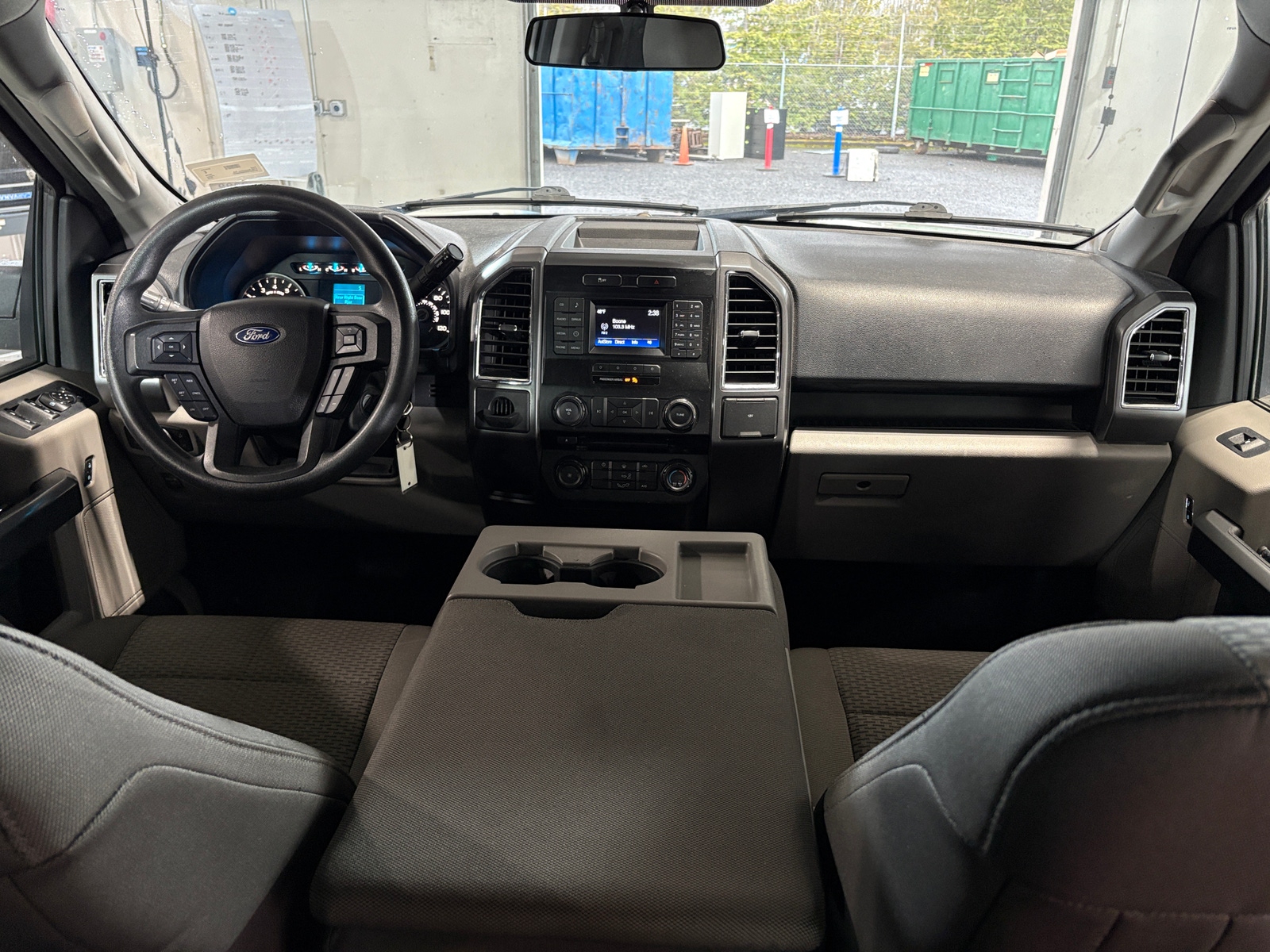 Thumbnail: 2016 Ford Econoline - 3