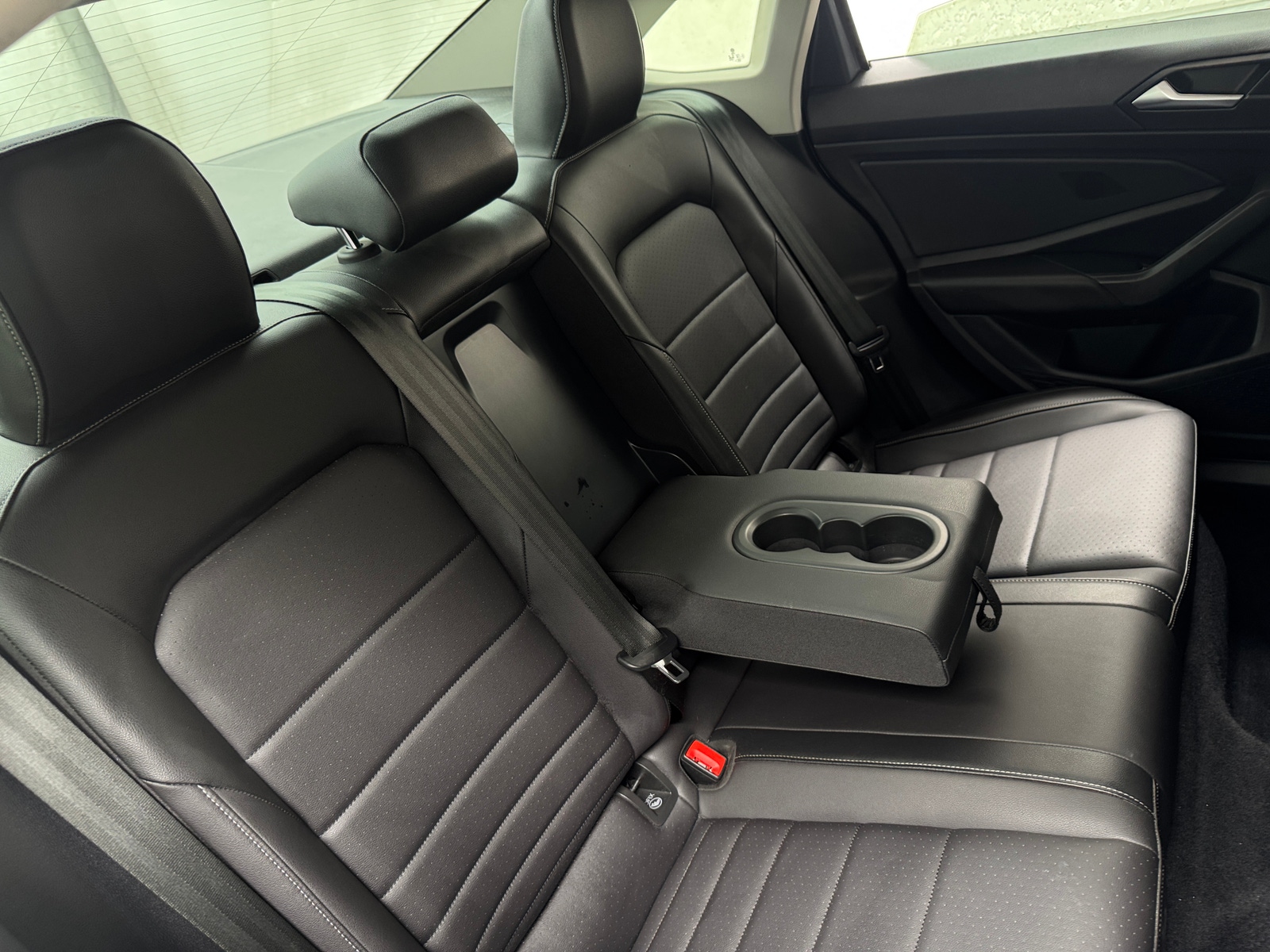 Thumbnail: 2021 Volkswagen Jetta - 6